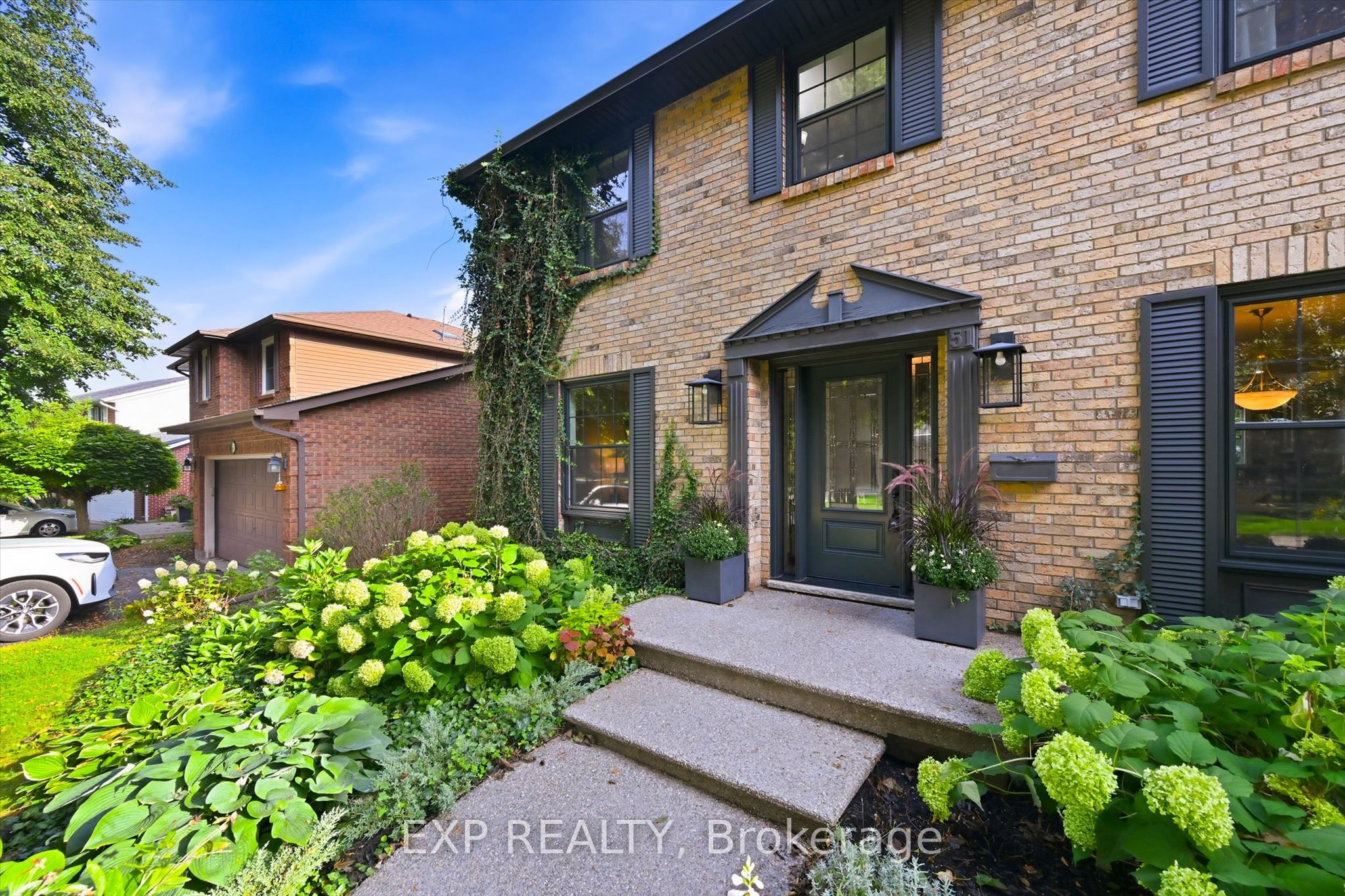 51 Chatterson Drive, Hamilton, ON L9G 1B6 photo 3