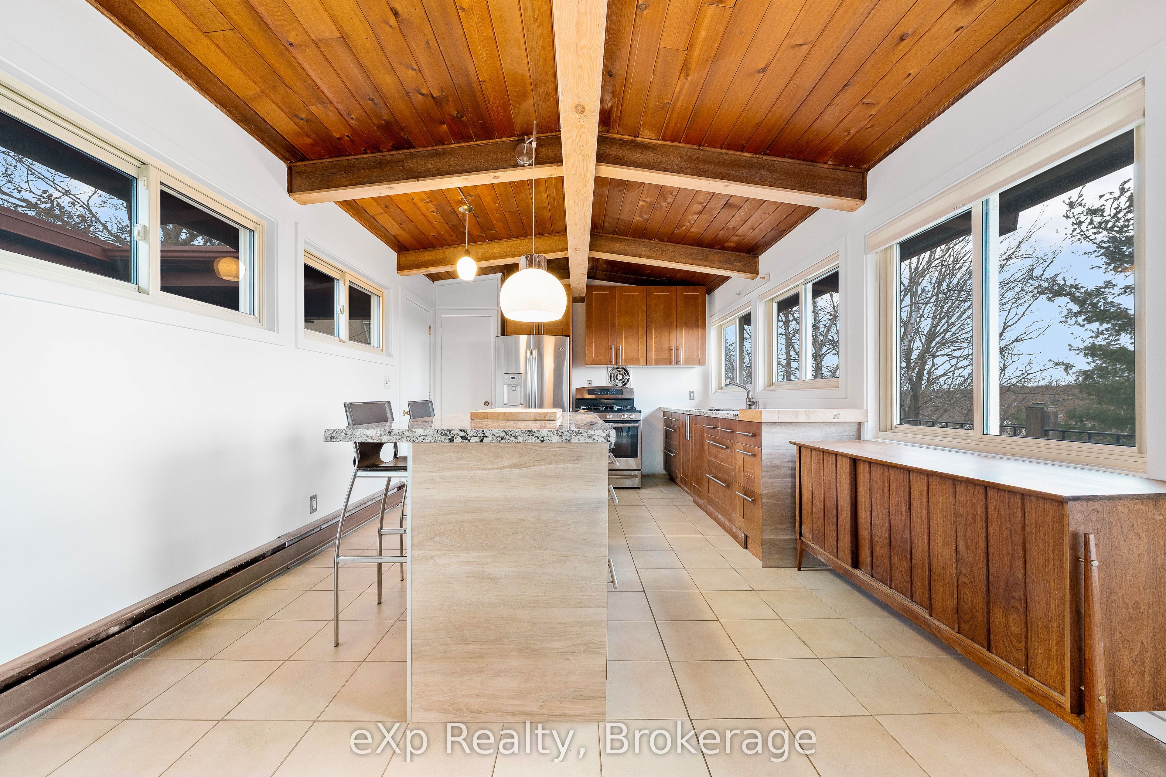 8 Sunset Avenue, Parry Sound, ON P2A 1A5 photo 5