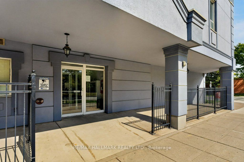 400 York Boulevard 203, Hamilton, ON L8R 3M5 photo 3