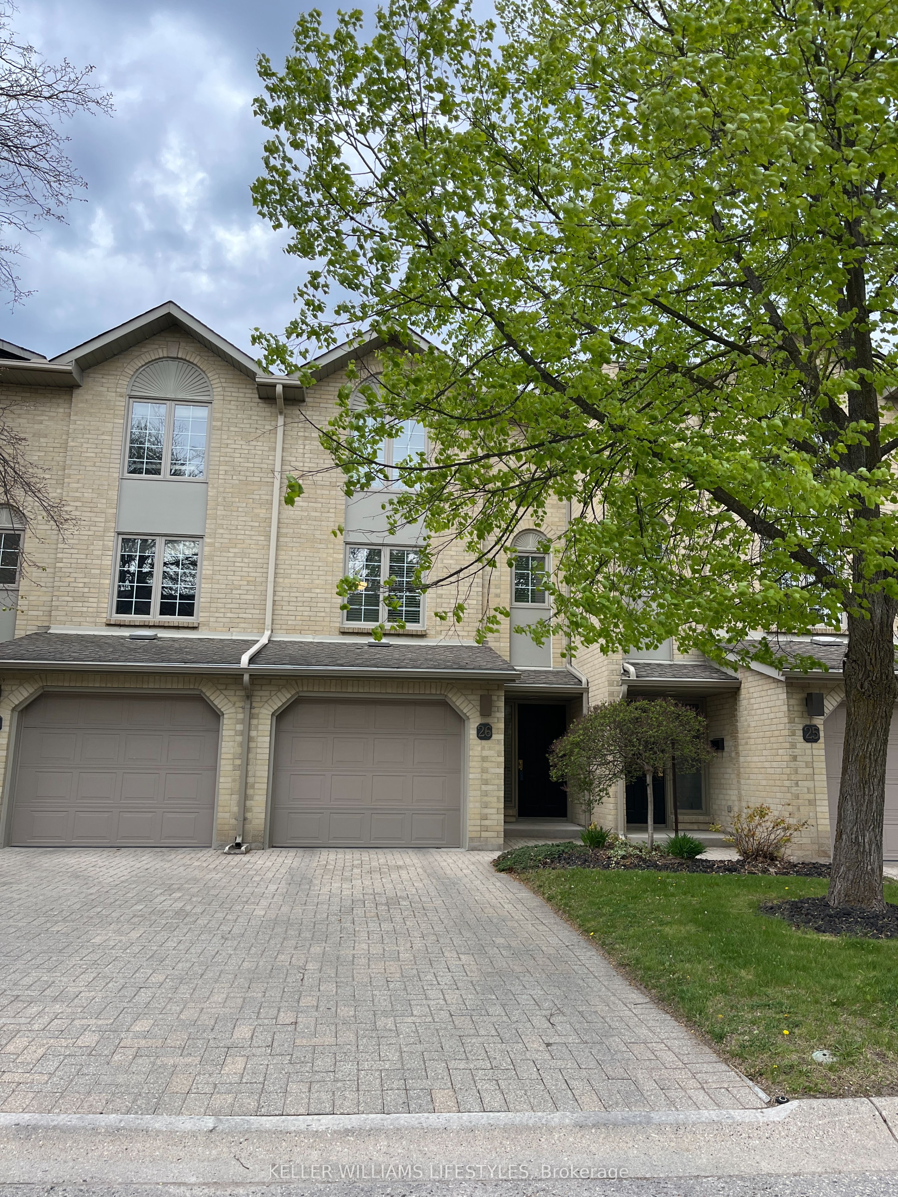 1399 COMMISSIONERS Road W 26, London South, ON N6K 4G9