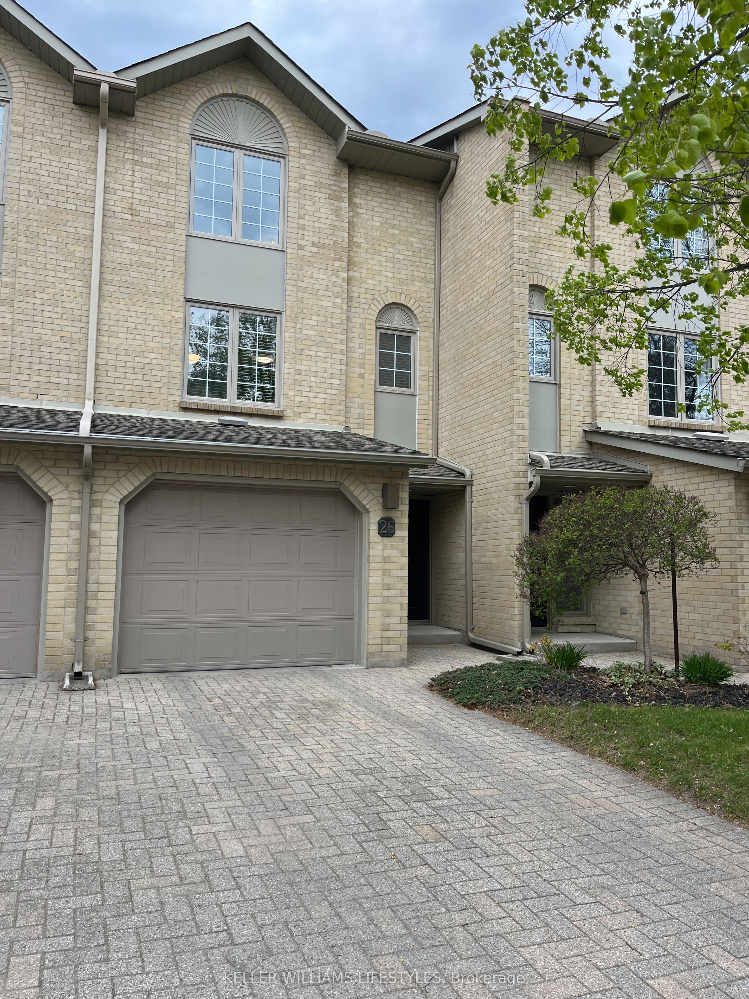 1399 COMMISSIONERS Road W 26, London South, ON N6K 4G9 photo 2