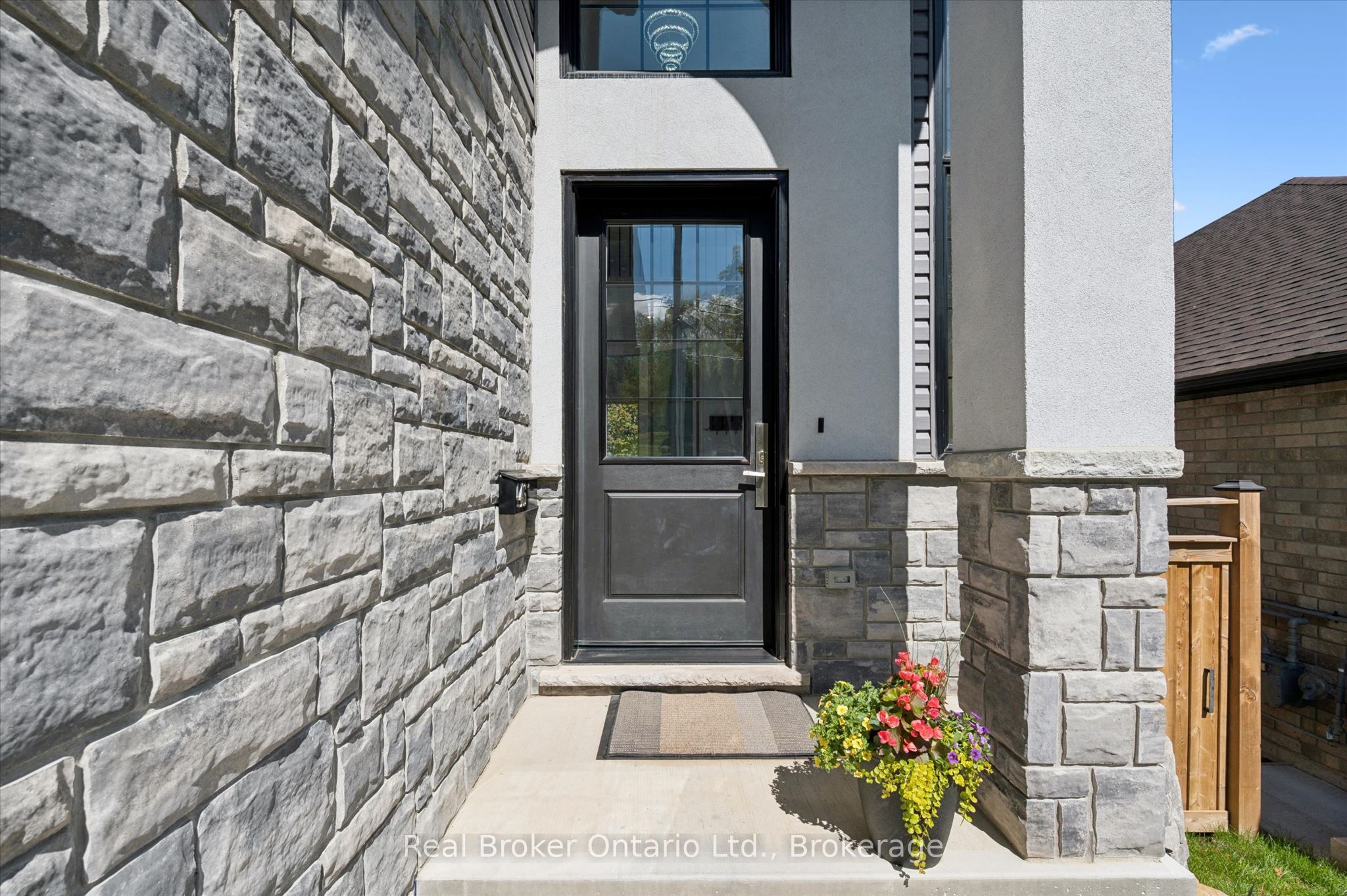 46 Washington Street, Brant, ON N3L 2A7 photo 4