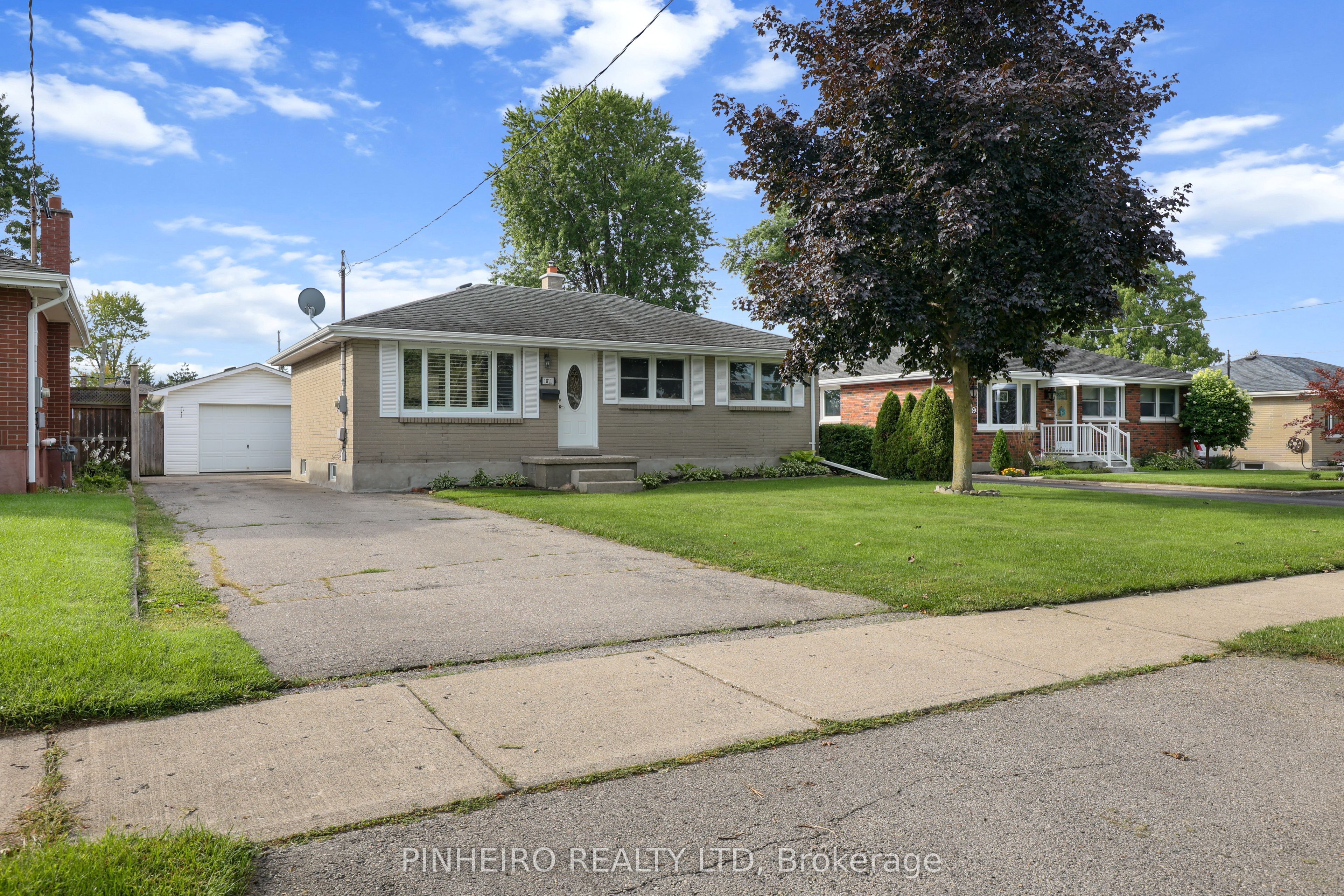 1811 WHITEHALL Drive, London East, ON N5W 1Z2