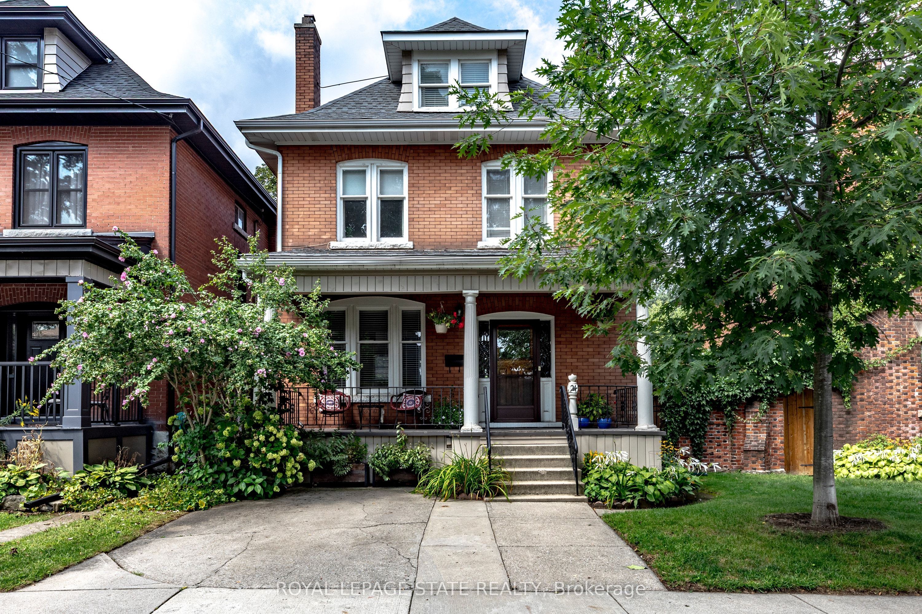 24 Fairleigh Crescent, Hamilton, ON L8M 2K9