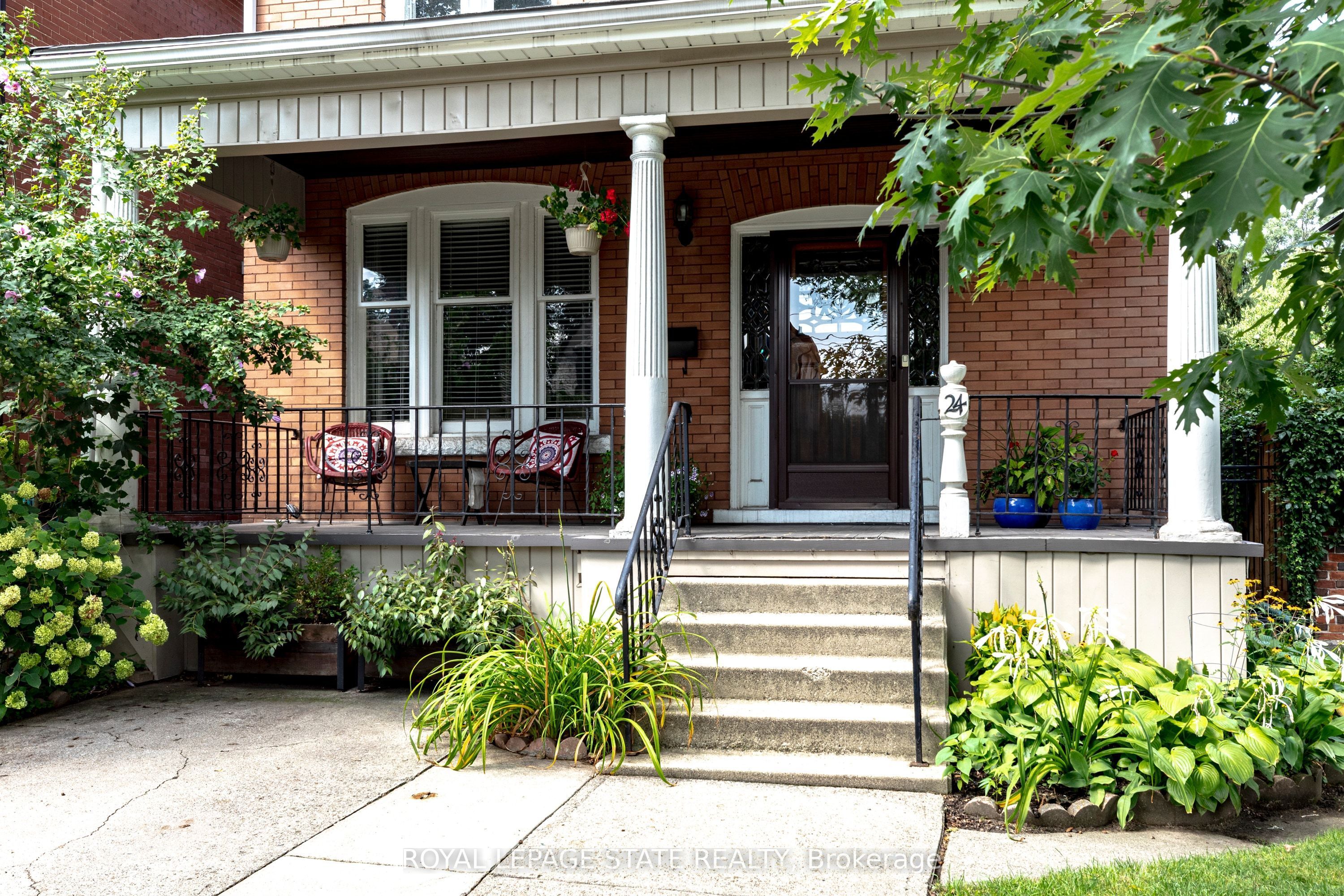 24 Fairleigh Crescent, Hamilton, ON L8M 2K9 photo 3