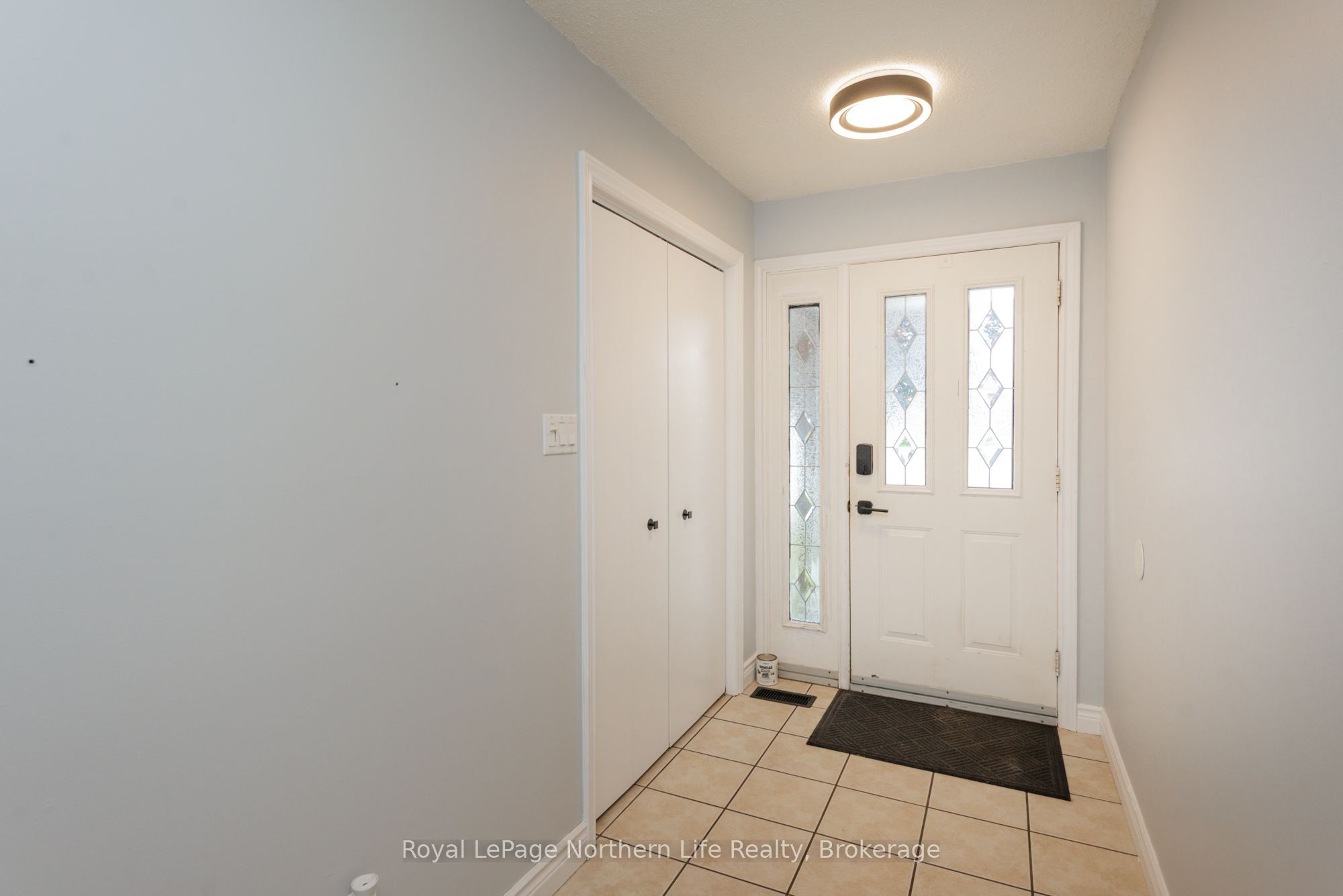 476 Maplewood Avenue, North Bay, ON P1B 9B8 photo 2