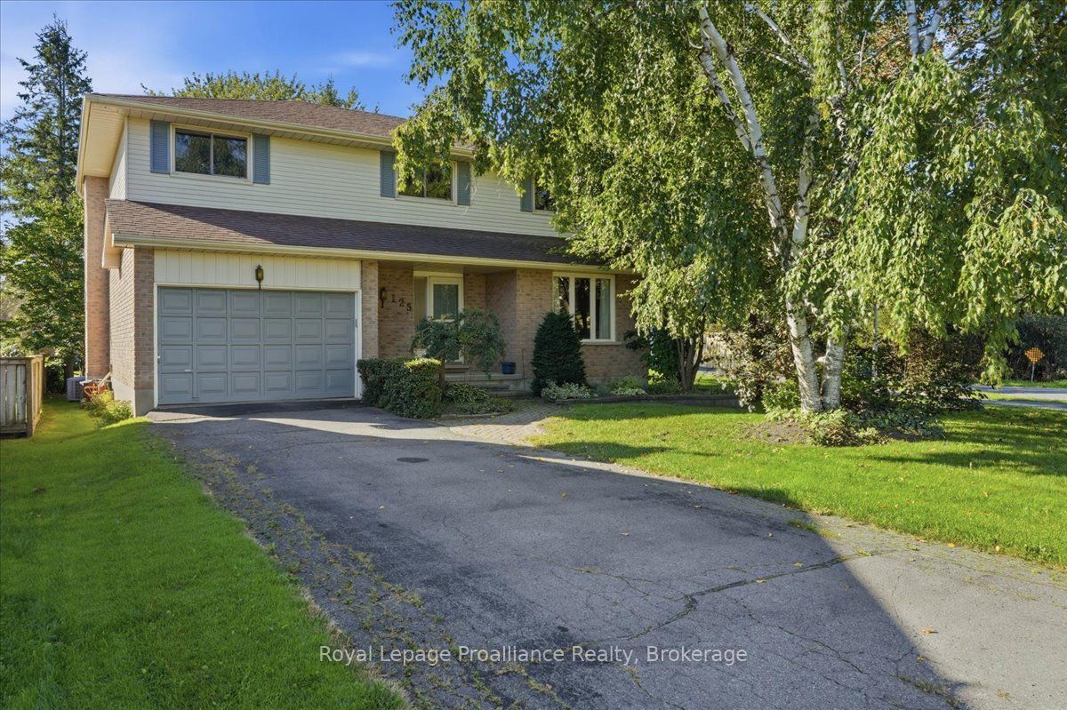 125 Tracey Park Drive, Belleville, ON K8P 5C7