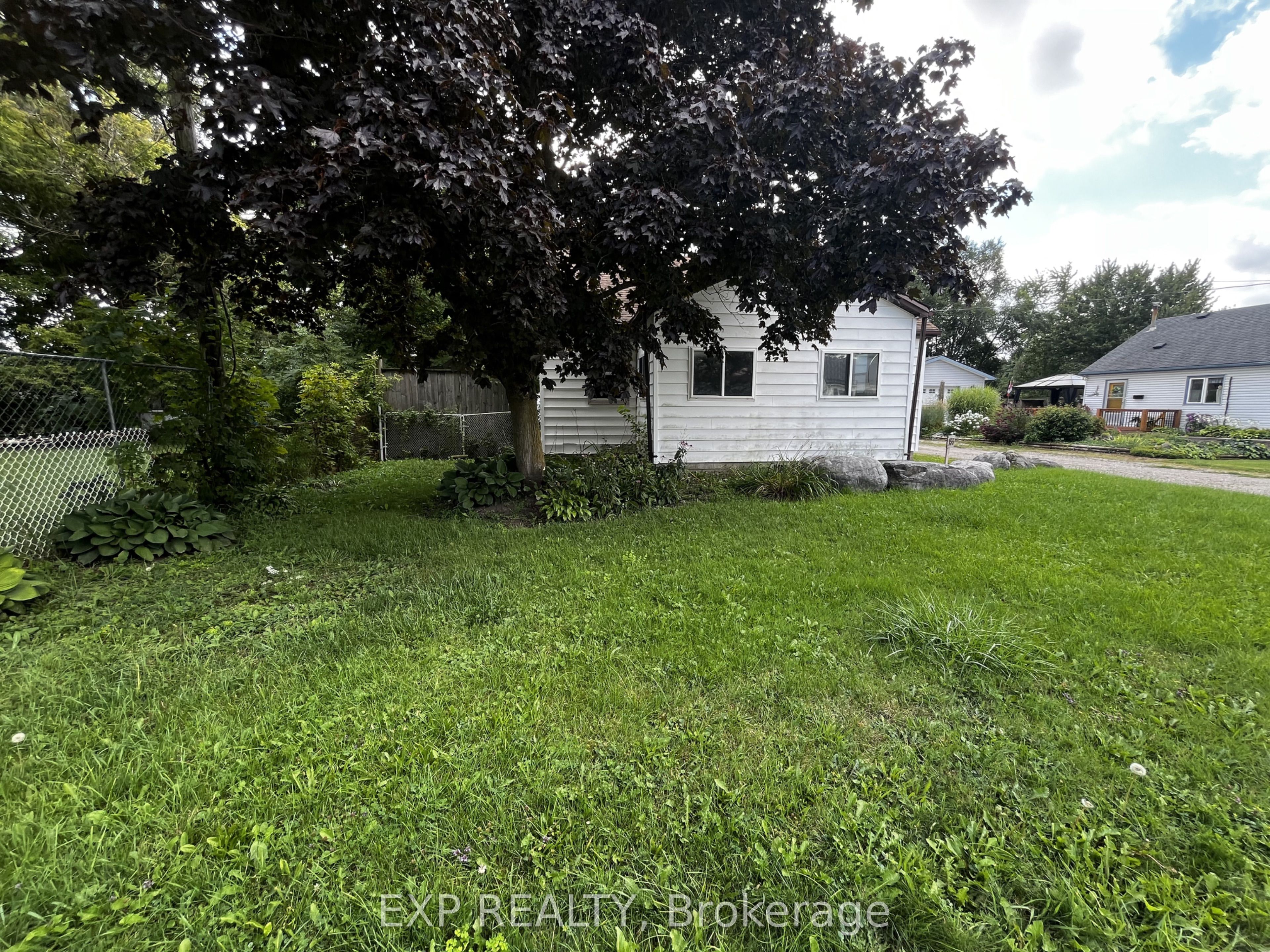 155 North Street, Southwest Middlesex, ON N0L 1M0 photo 2