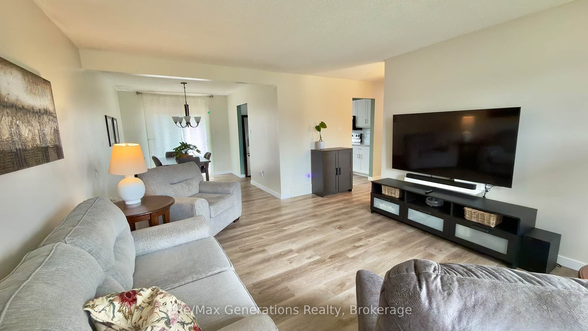 151 Iris Crescent, Thunder Bay, ON P7A 8A1 photo 3