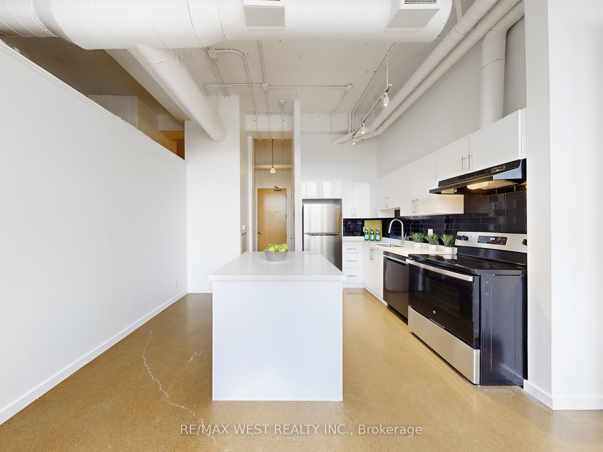 410 King Street W 207, Kitchener, ON N2G 1C3 photo 4