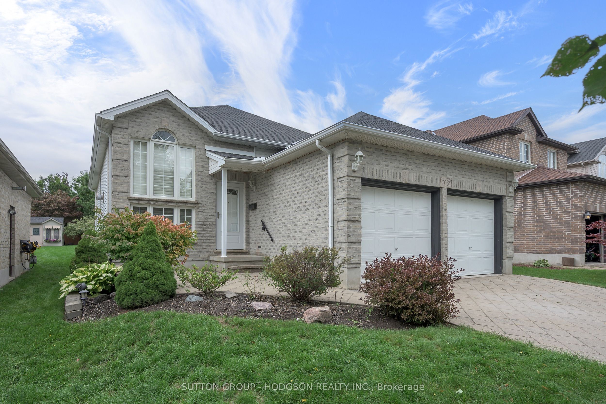 703 Bramblewood Place, London South, ON N6K 4Y3