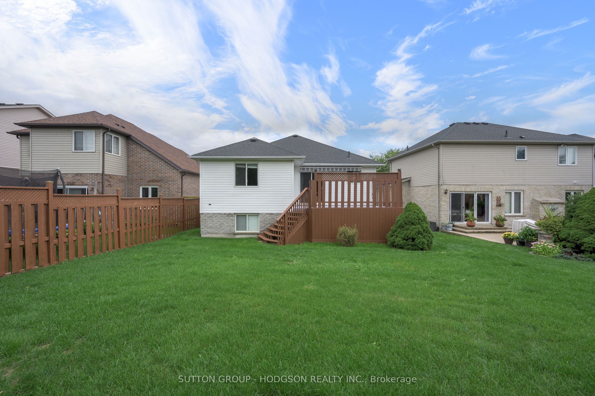 703 Bramblewood Place, London South, ON N6K 4Y3 photo 4