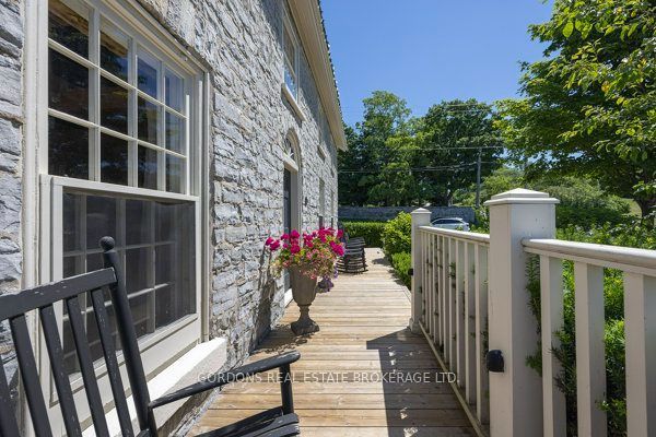 236 James Street, Kingston, ON K7K 5P3 photo 4