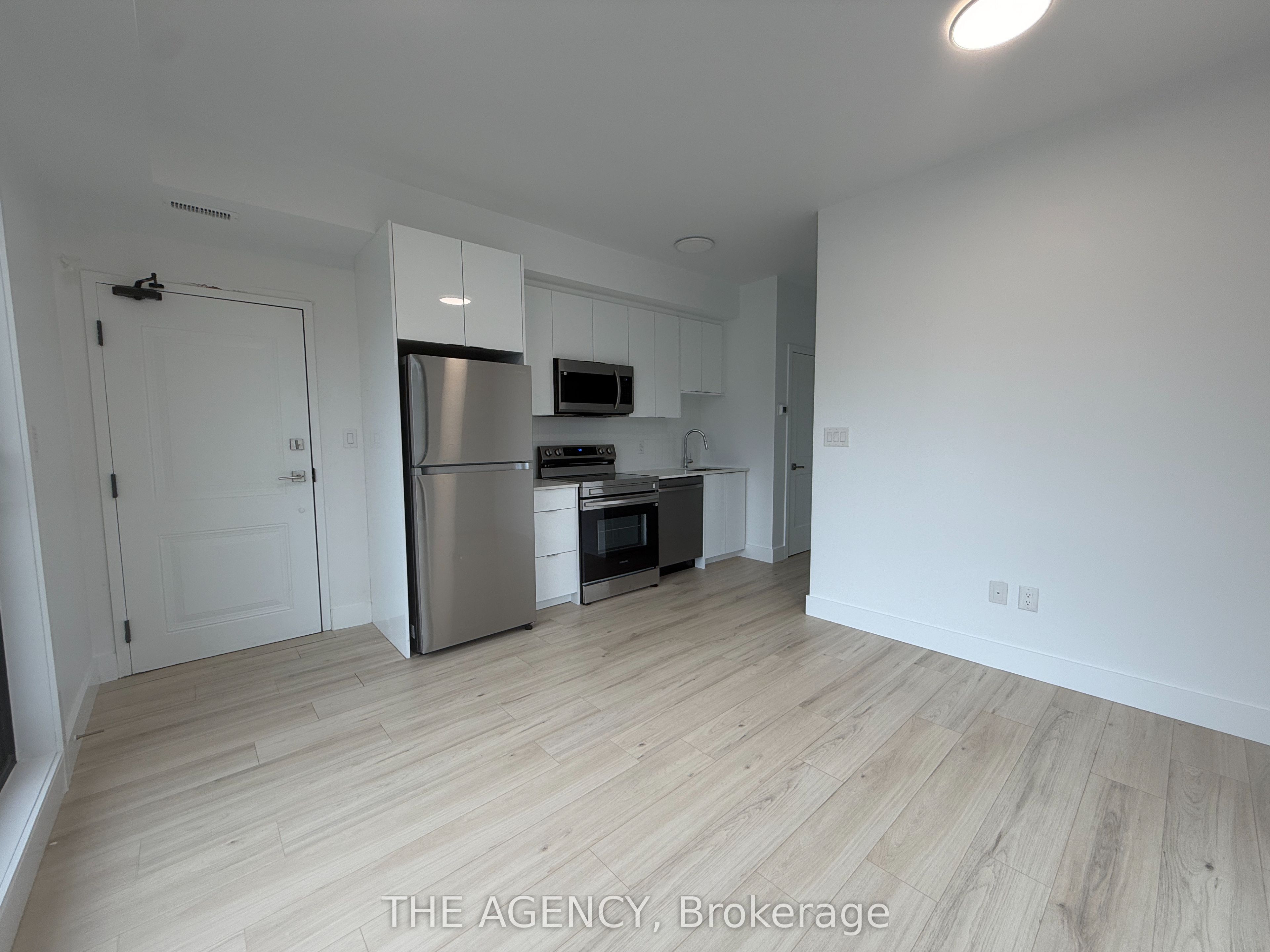 7277 Wilson Crescent 206, Niagara Falls, ON L2G 7G5 photo 4