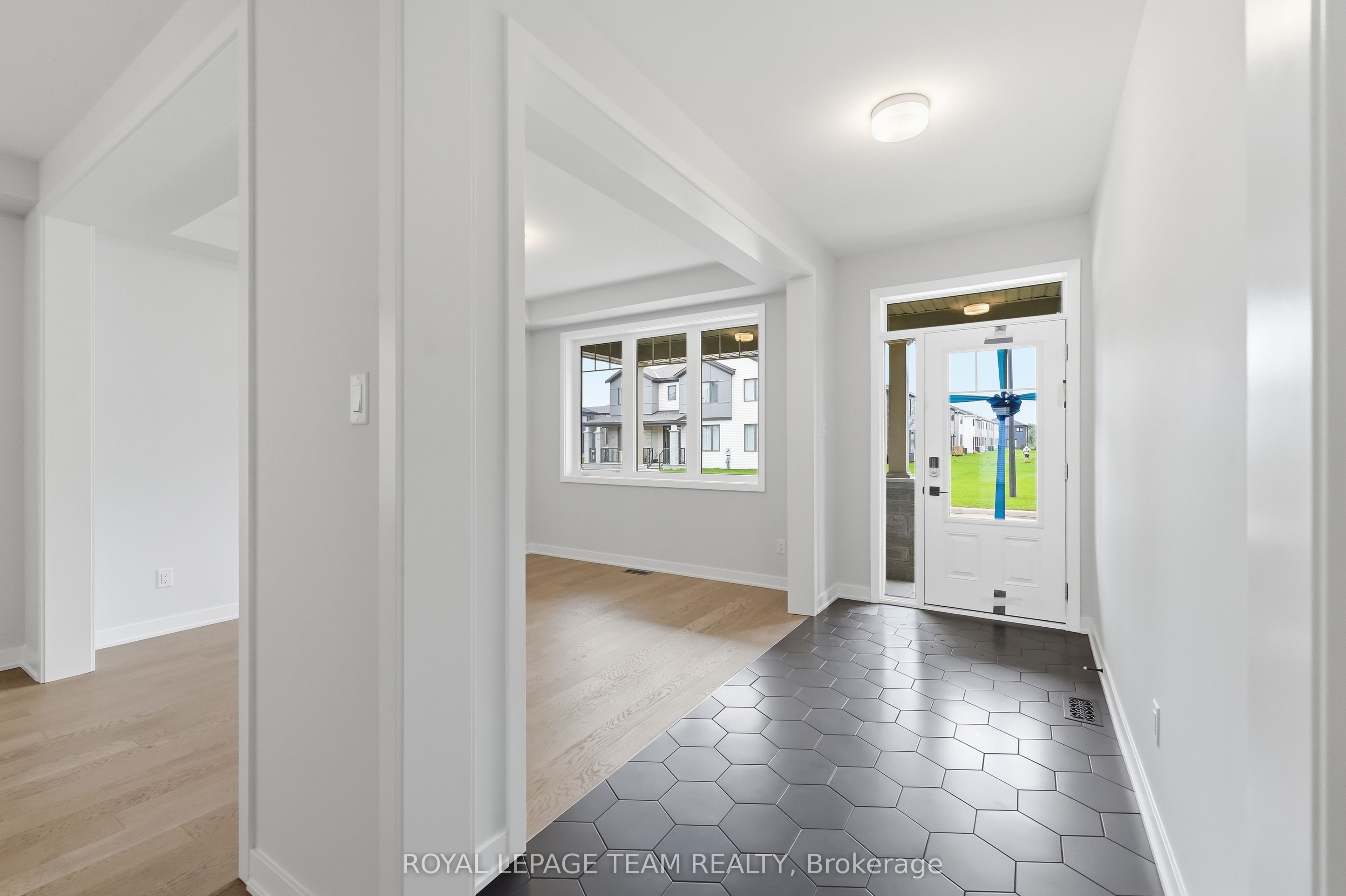 1018 Charolais Place, Stittsville - Munster - Richmond, ON K0A 2Z0 photo 4