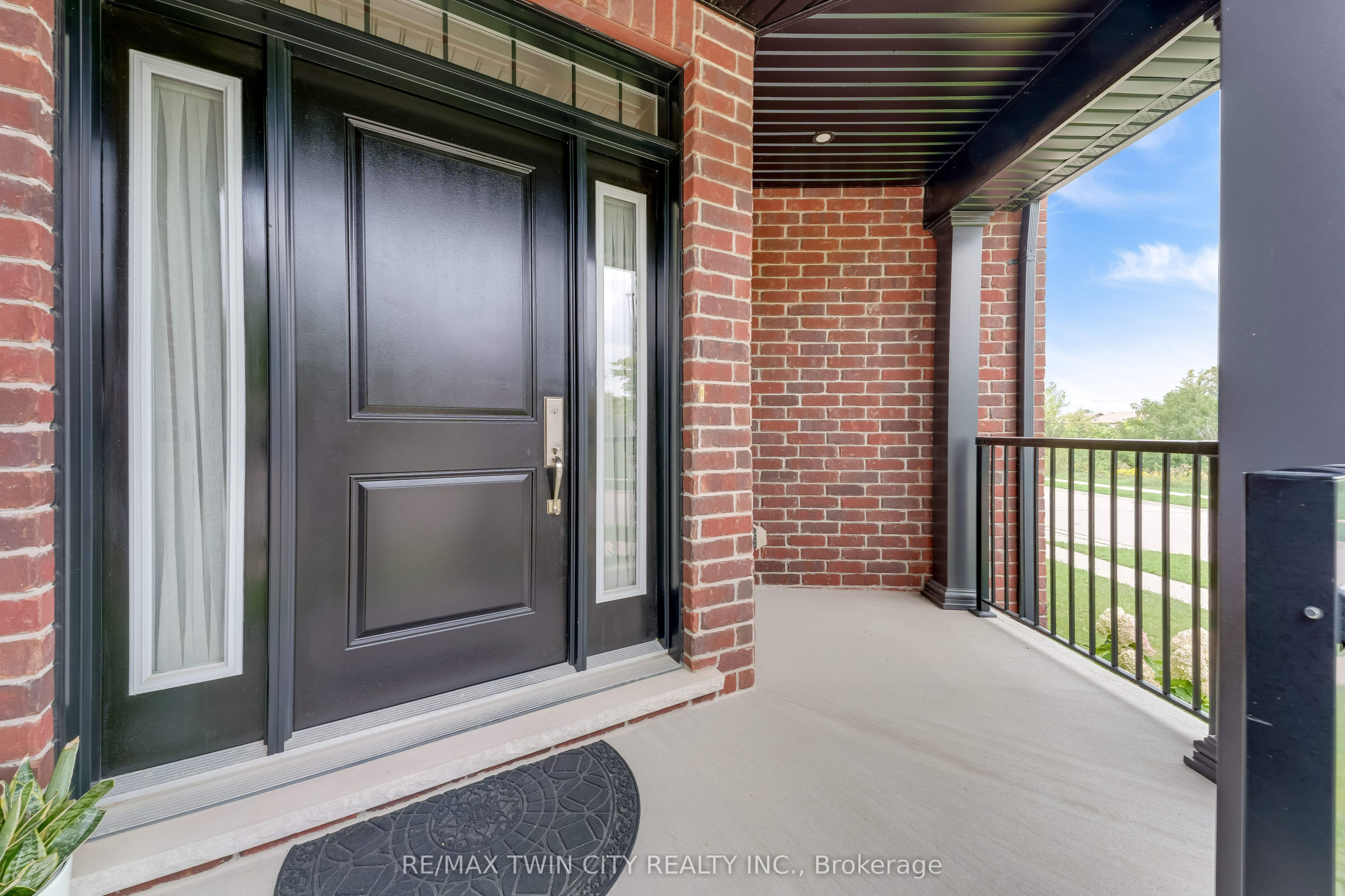 14 Marianne Dorn Trail Road, Kitchener, ON N2R 0H4 photo 3