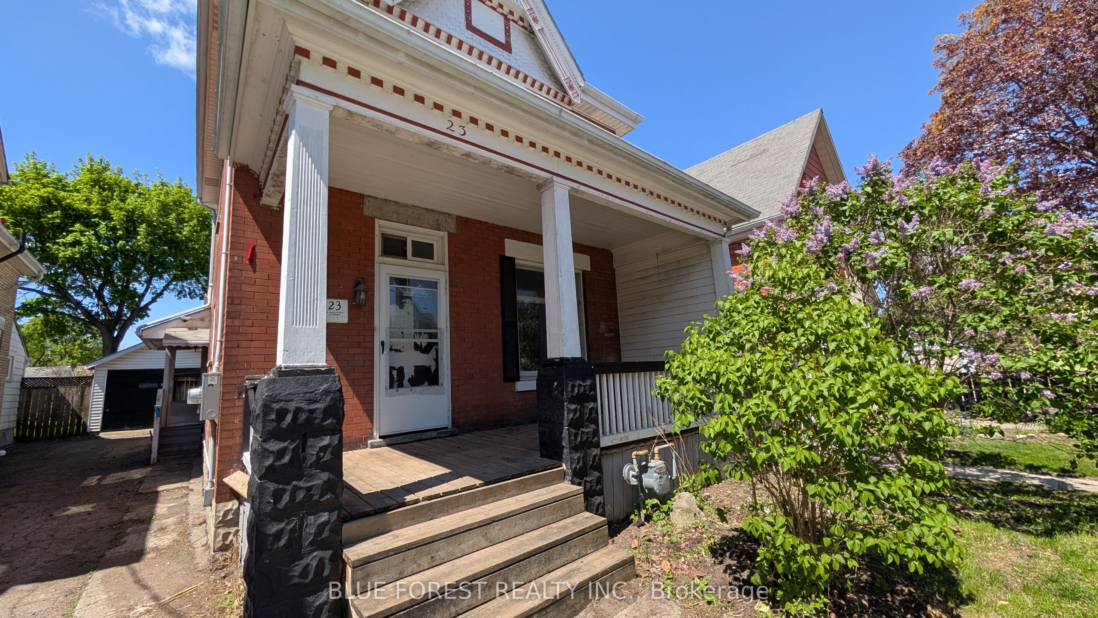 23 Hyatt Avenue, London East, ON N5Z 1Y6 photo 2