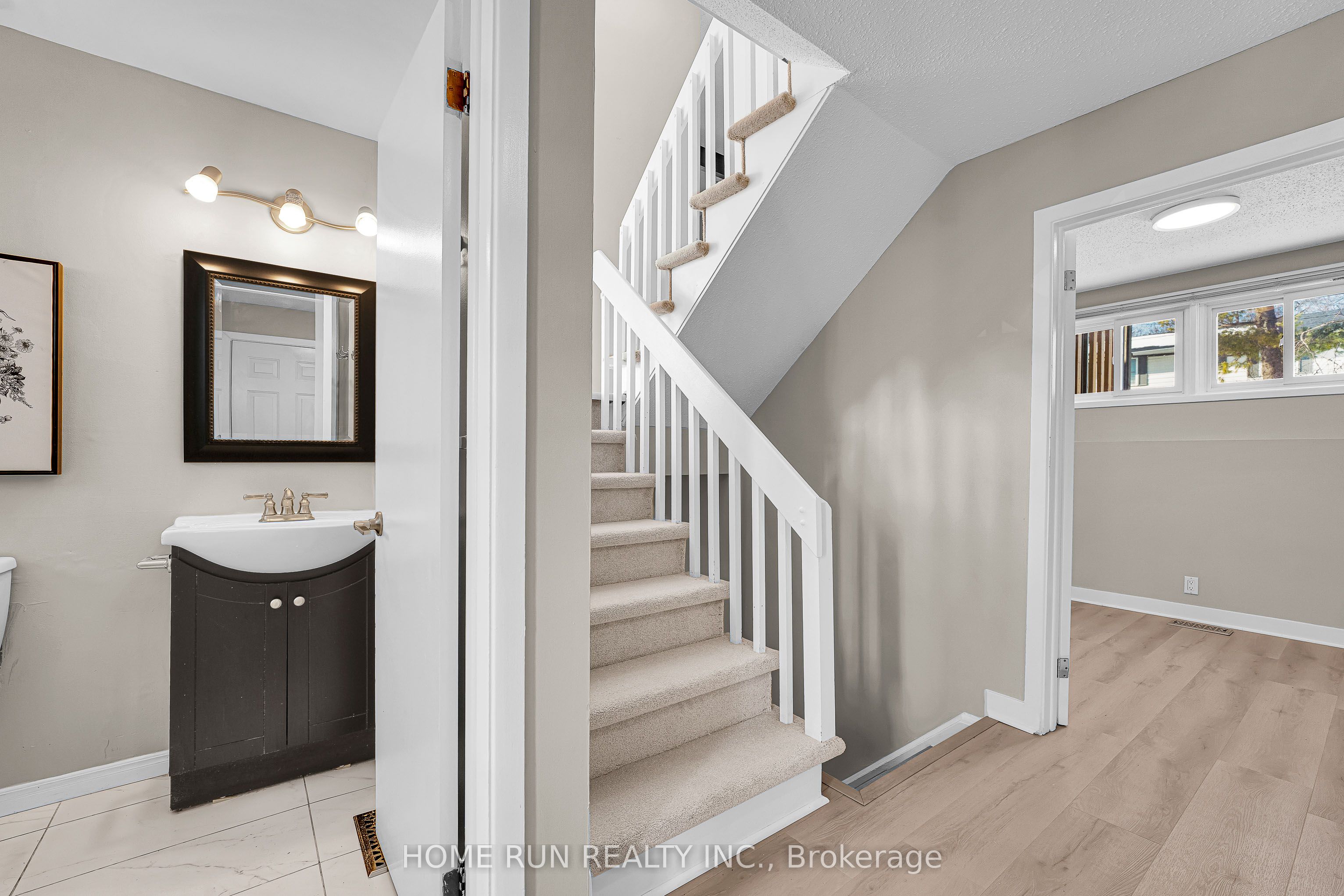 1259 Meadowlands Drive E, Cityview - Parkwoods Hills - Rideau Shore, ON K2E 6K4 photo 3