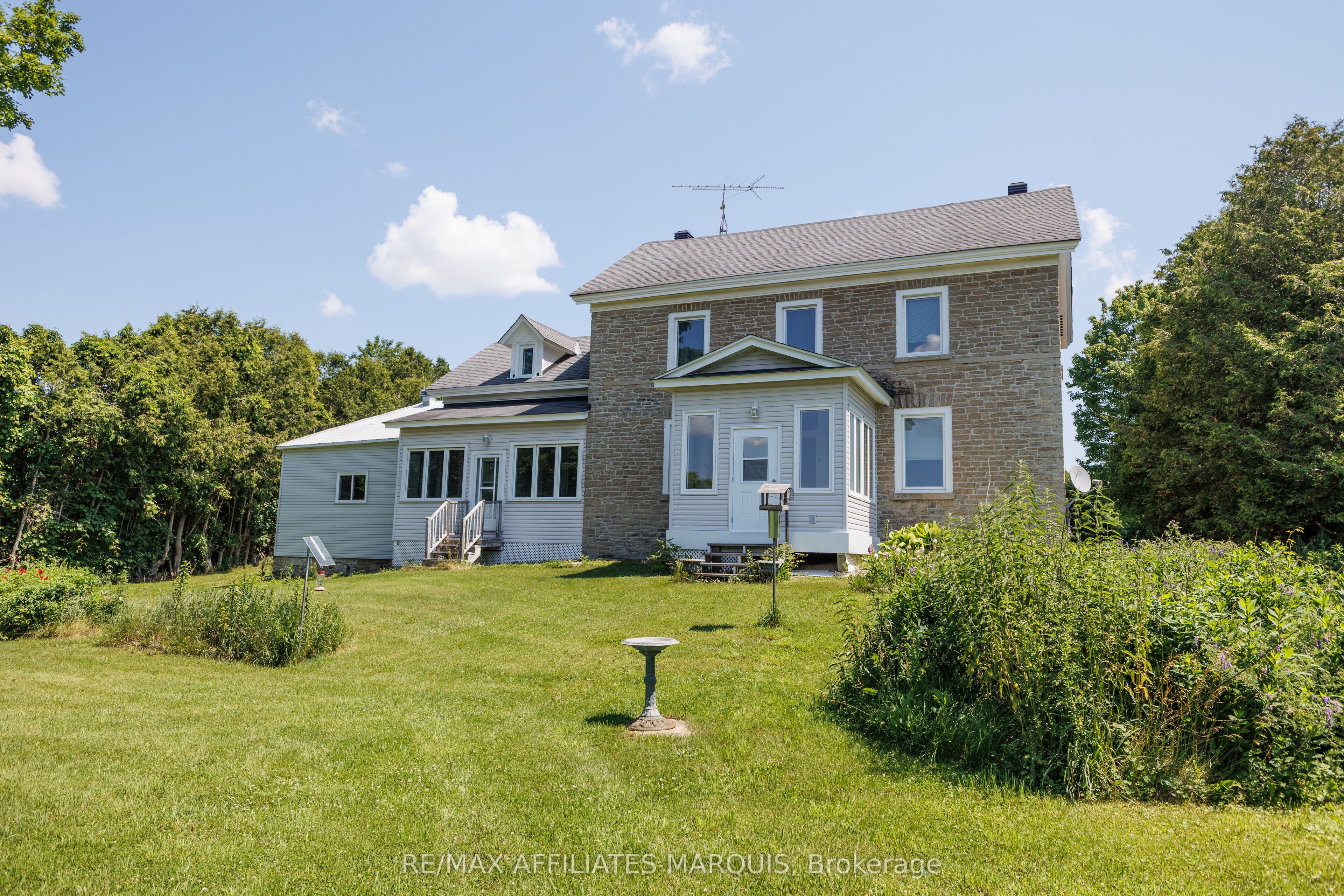 7105 Adams Road, Edwardsburgh/Cardinal, ON K0E 1X0