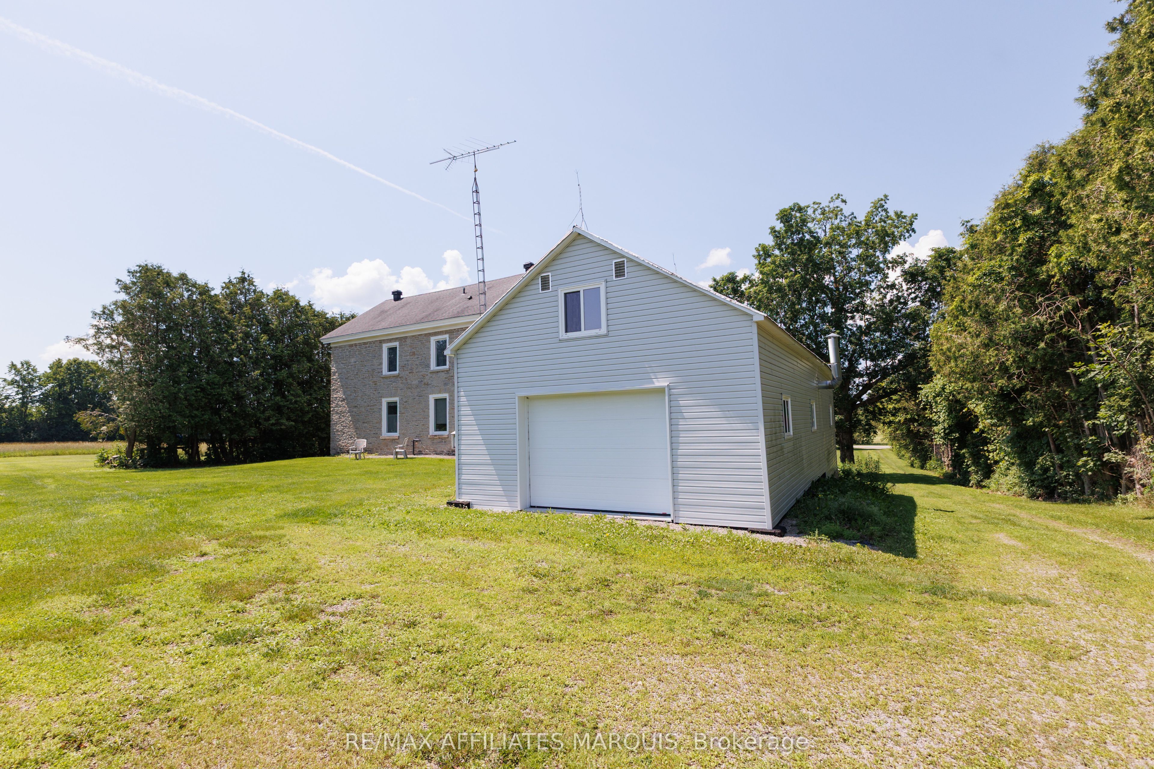 7105 Adams Road, Edwardsburgh/Cardinal, ON K0E 1X0 photo 5