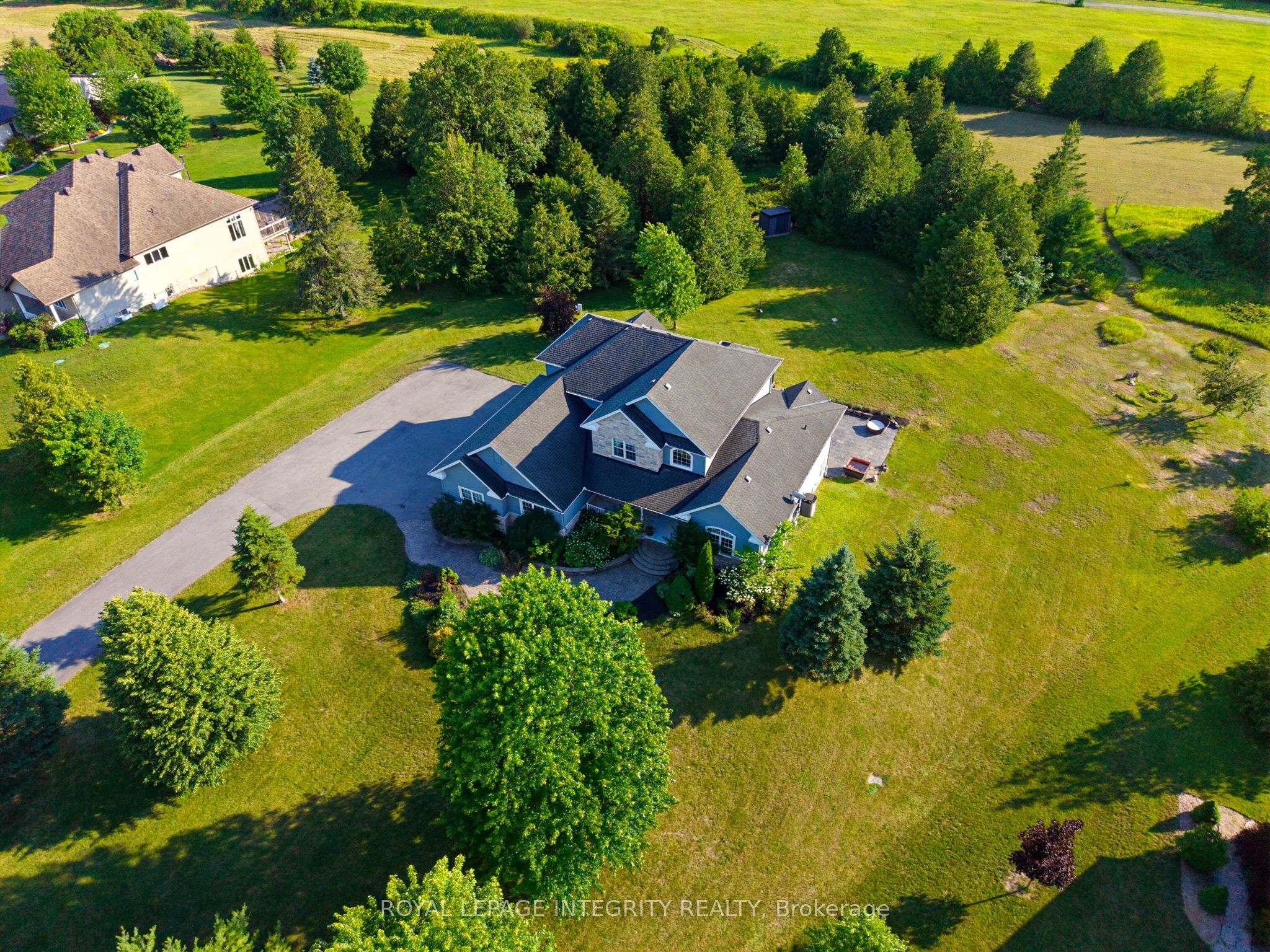 562 Pennycross Lane, Carp - Huntley Ward, ON K0A 1L0 photo 2