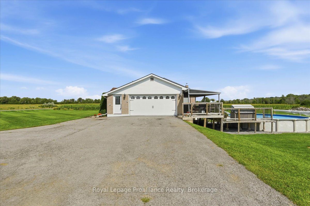 305 Valley Road, Prince Edward County, ON K0K 1A0 photo 3