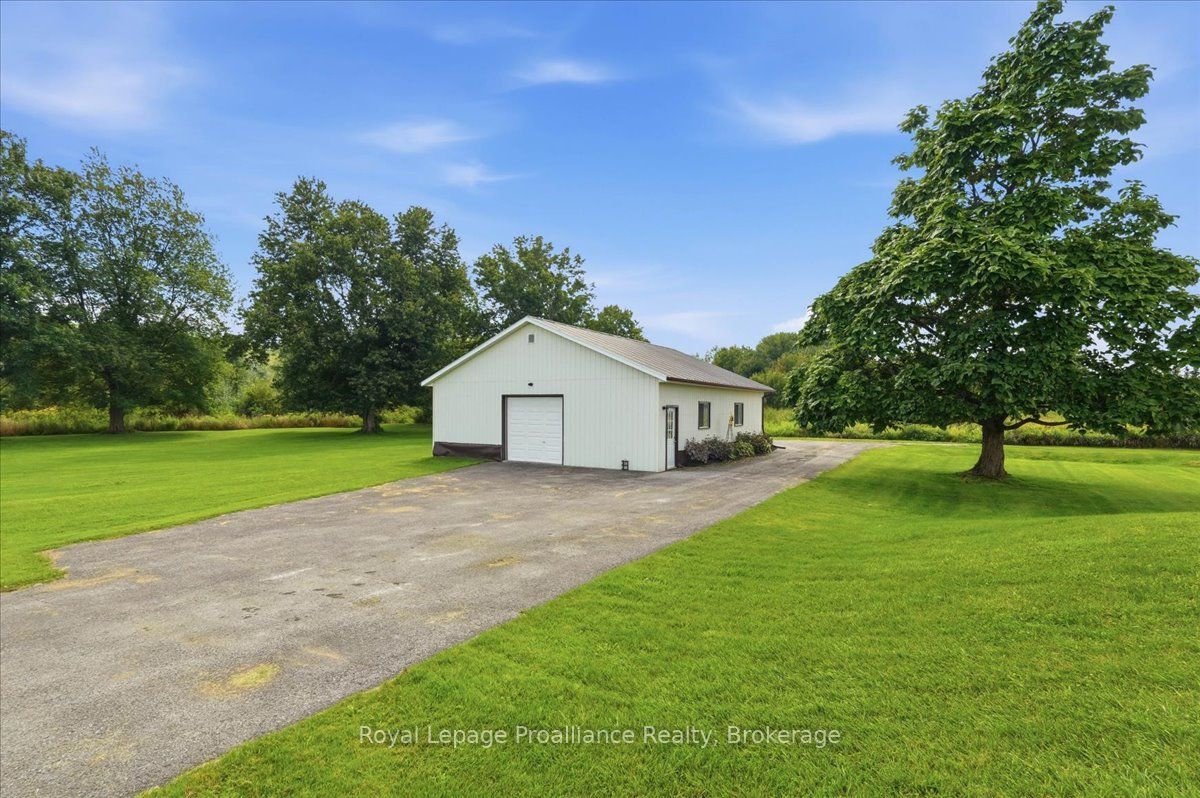 305 Valley Road, Prince Edward County, ON K0K 1A0 photo 4