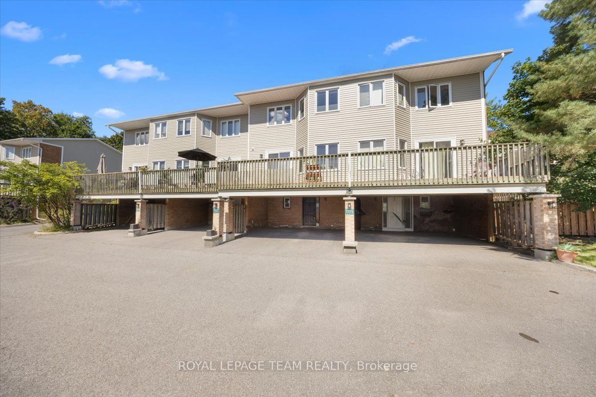 1137 Chimney Hill Way, Beacon Hill North - South and Area, ON K1J 8Z7 photo 2