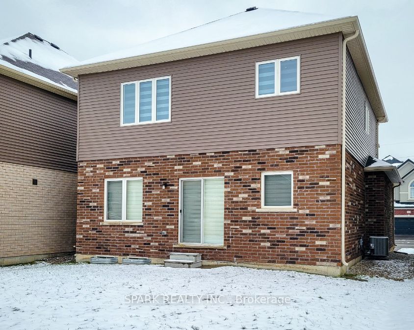 73 Flagg Avenue N, Brant, ON N3L 0J9 photo 3