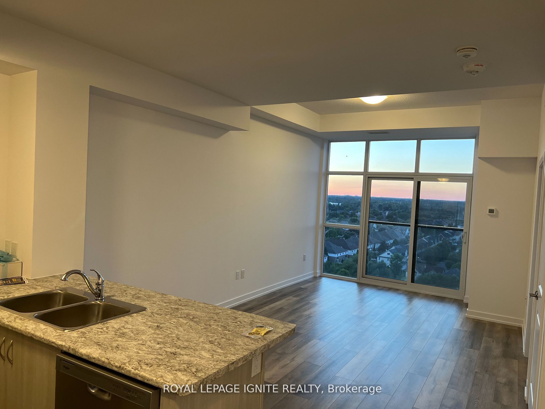 470 Dundas Street E 1204, Hamilton, ON L8B 2A6 photo 5