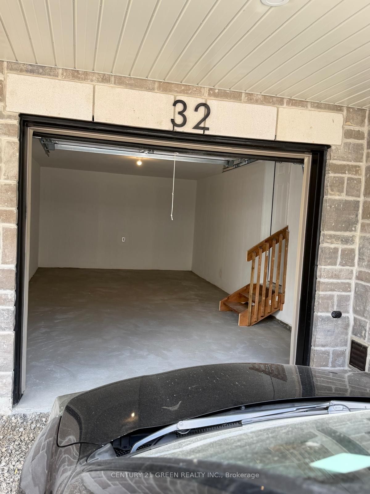 32 Canyon Hill Drive, Kitchener, ON N2R 0V9 photo 3
