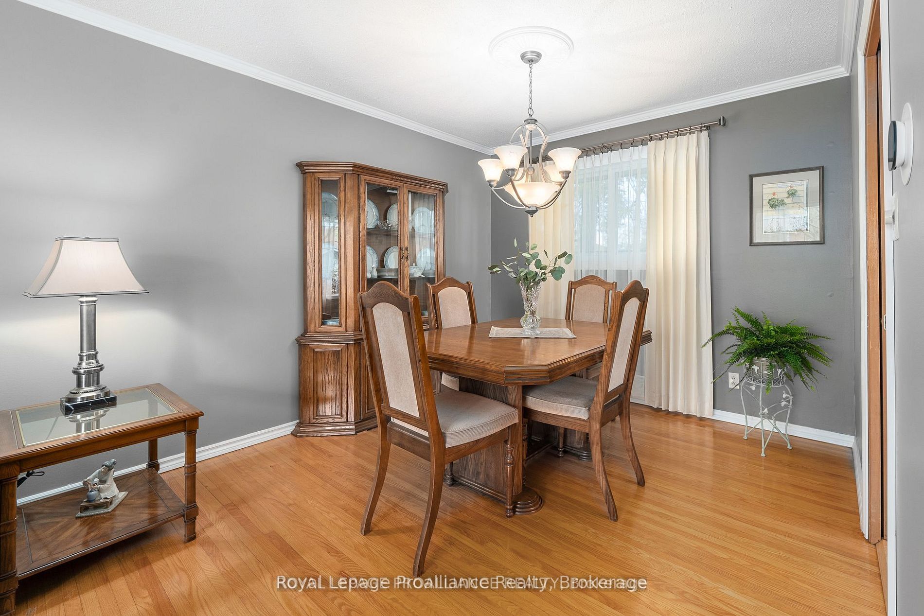 25 Keller Drive, Belleville, ON K8P 4B3 photo 4