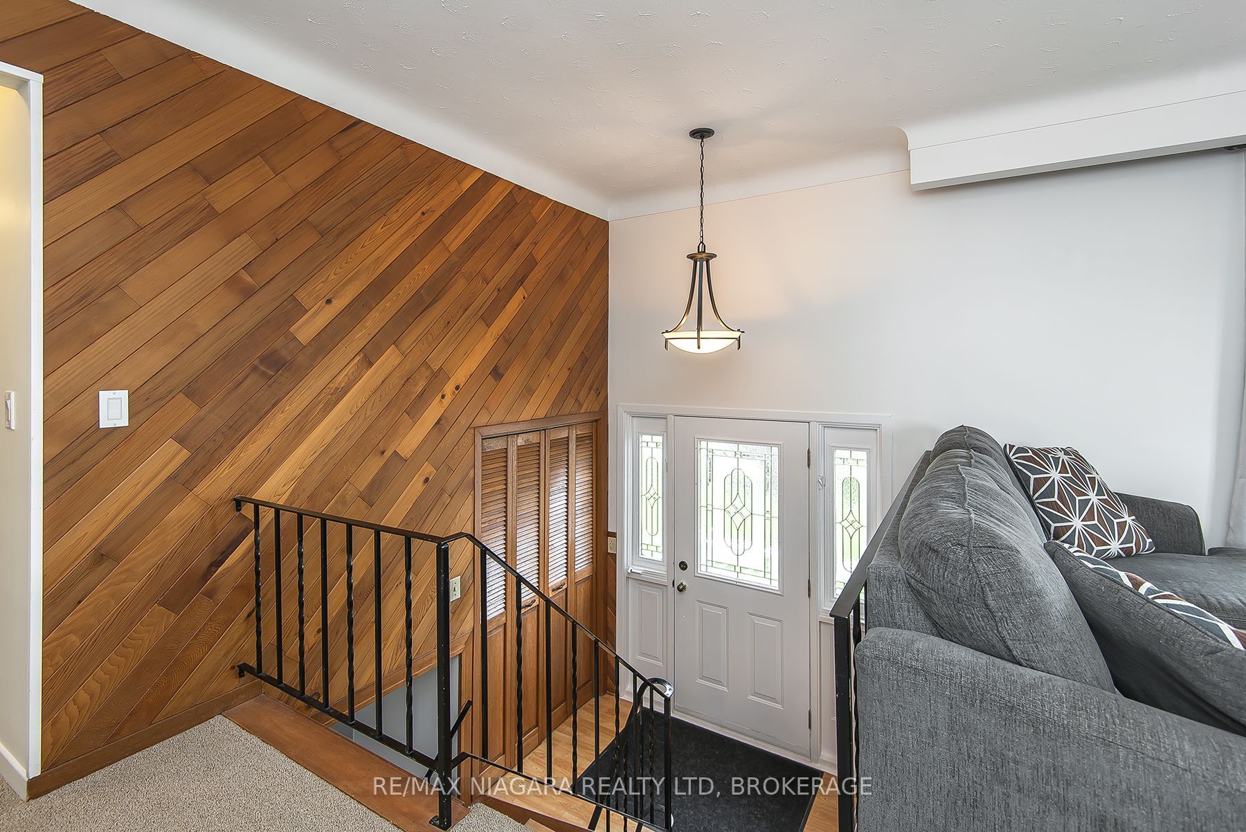 15 Windsor Terrace, Port Colborne, ON L3K 4C5 photo 3