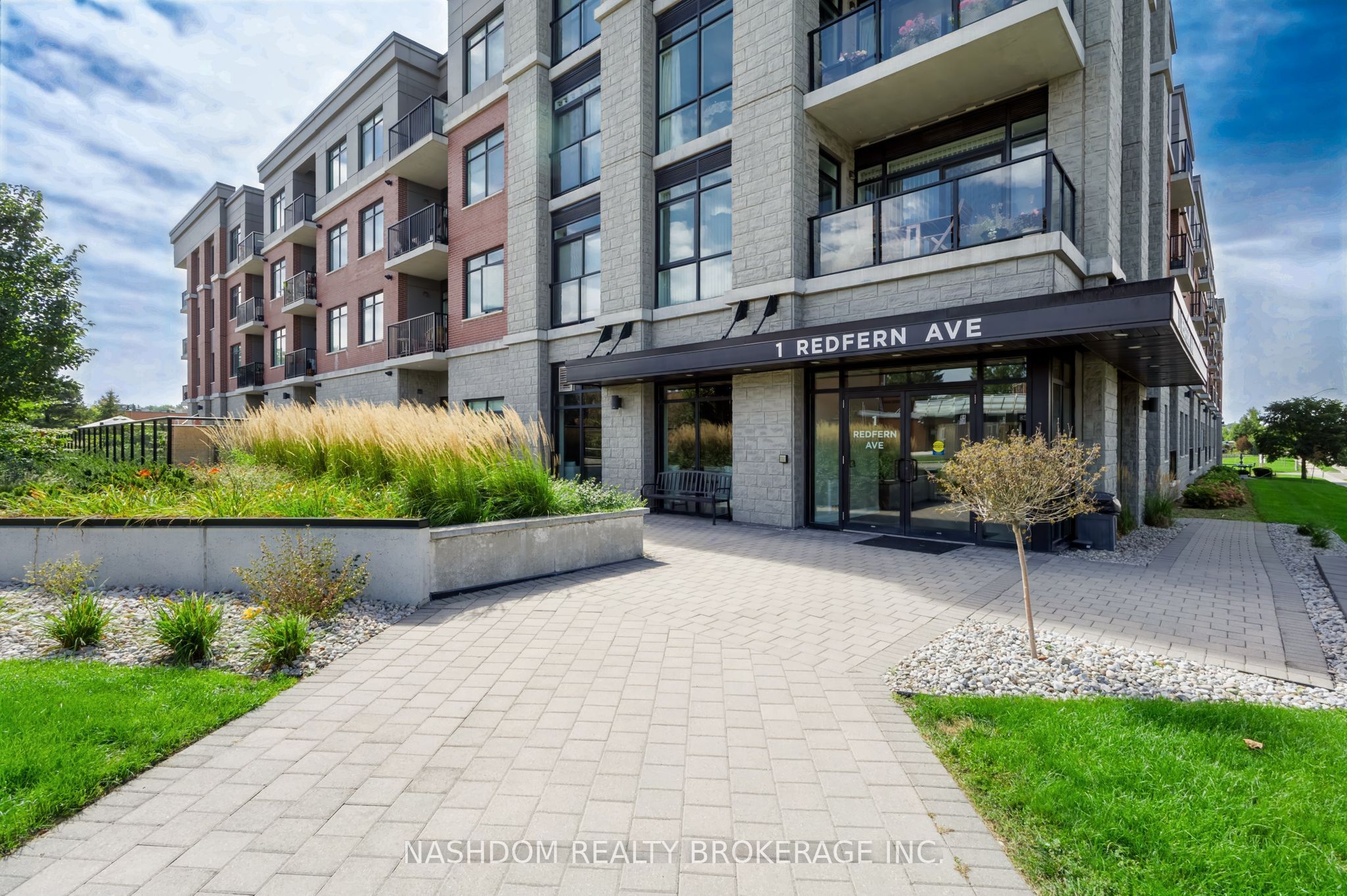1 Redfern Avenue 119, Hamilton, ON L9C 0E6 photo 2