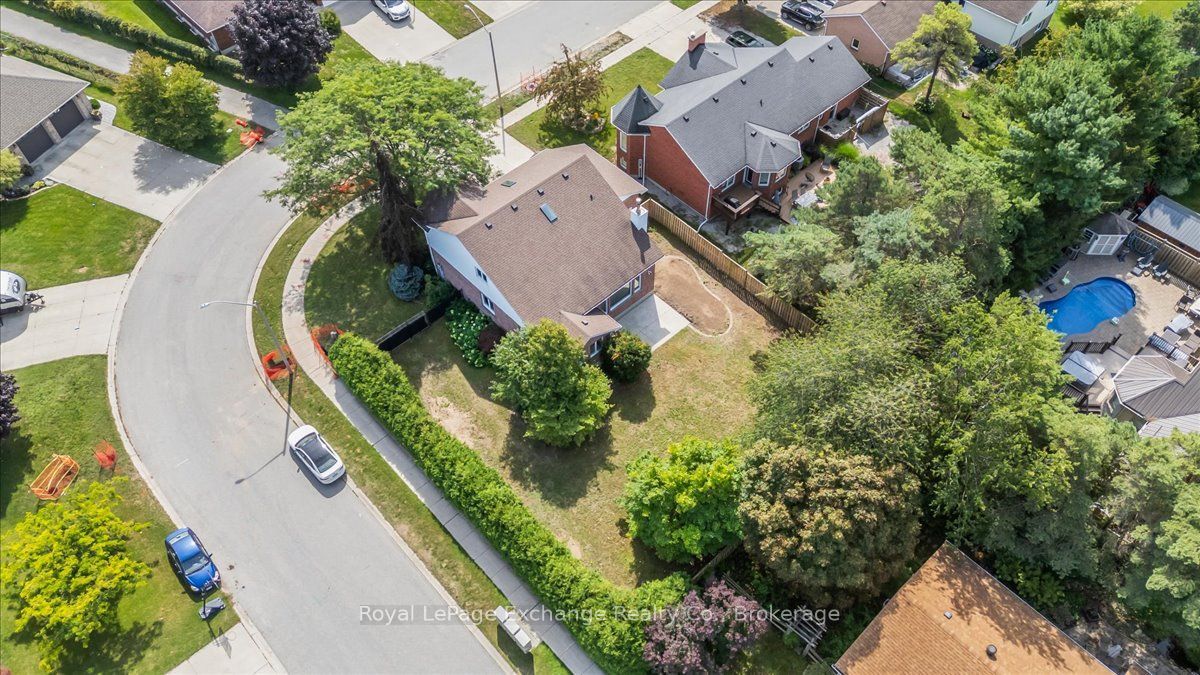 621 Lynden Crescent, Kincardine, ON N2Z 3A9 photo 3