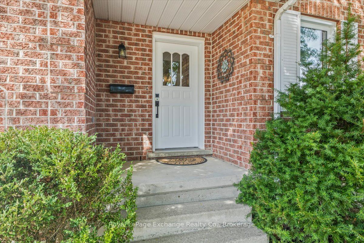 621 Lynden Crescent, Kincardine, ON N2Z 3A9 photo 4