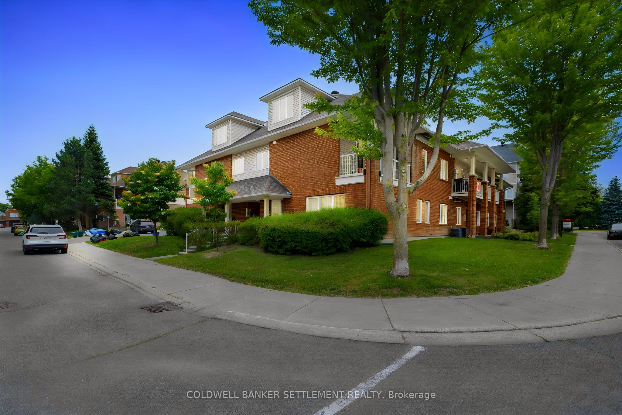 10 Daybreak Street G, Barrhaven, ON K2G 6T9 photo 3