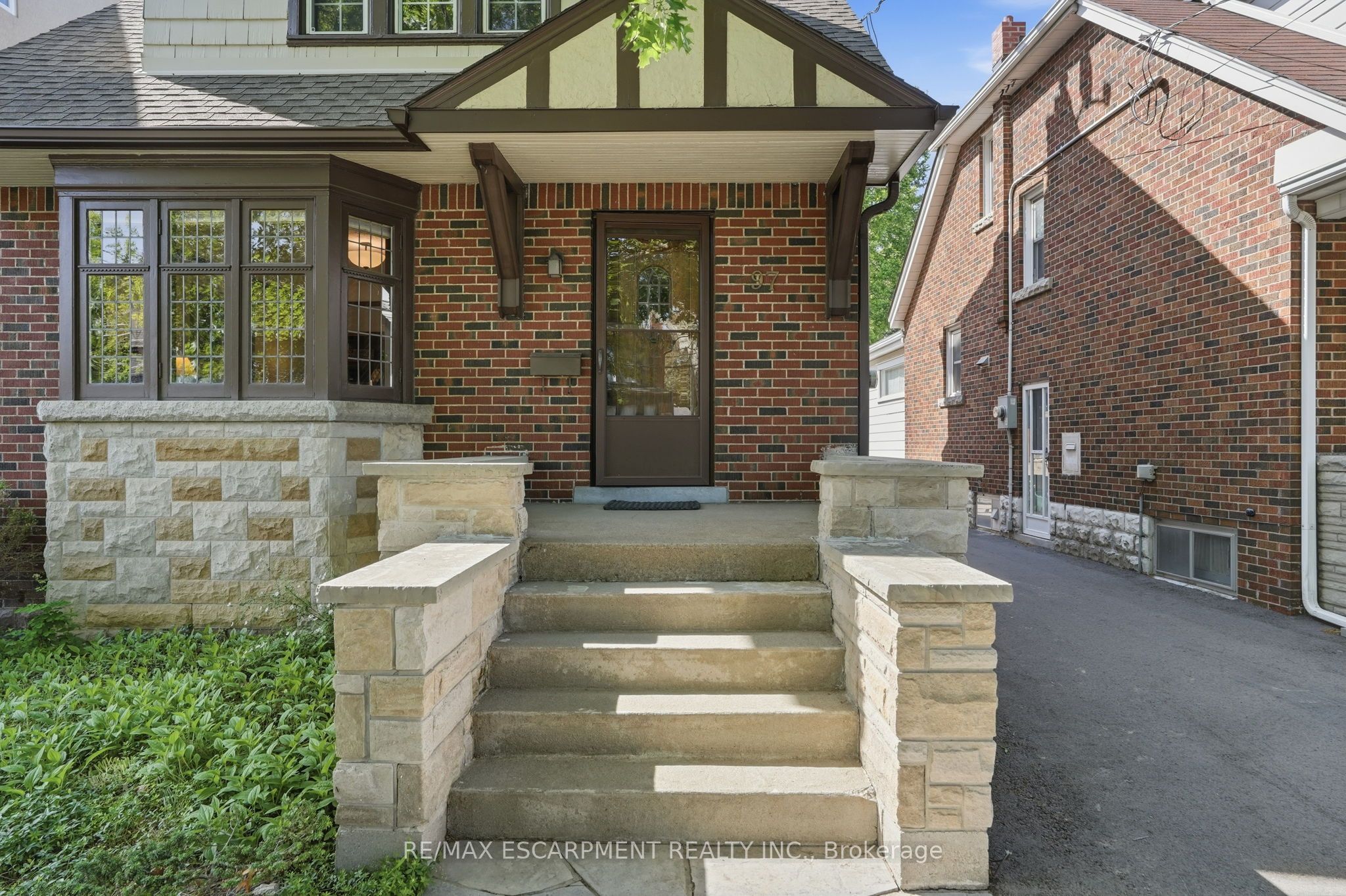 97 Cline Avenue N, Hamilton, ON L8S 3Z5 photo 3