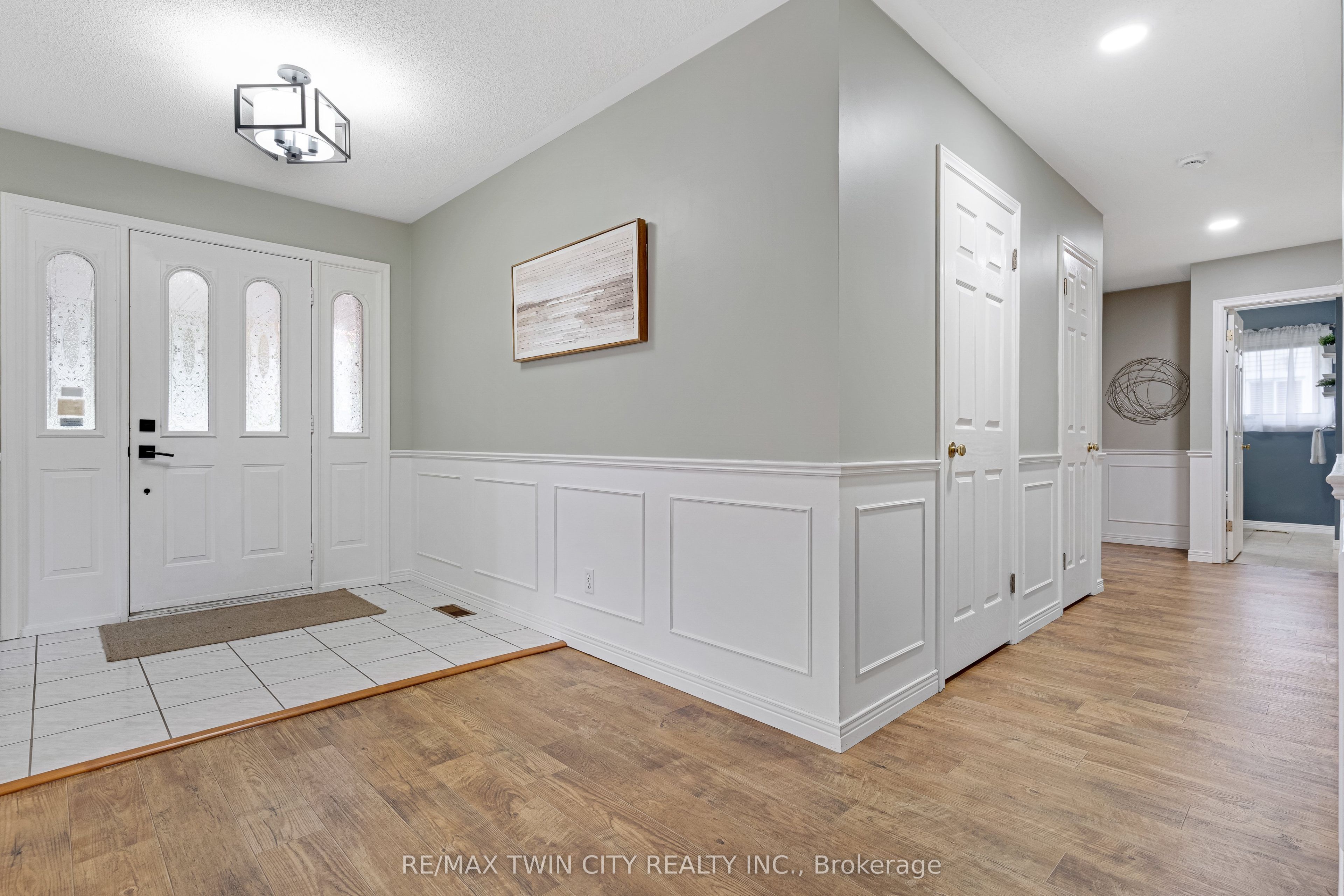 372 Gatestone Boulevard, Waterloo, ON N2T 2J6 photo 5