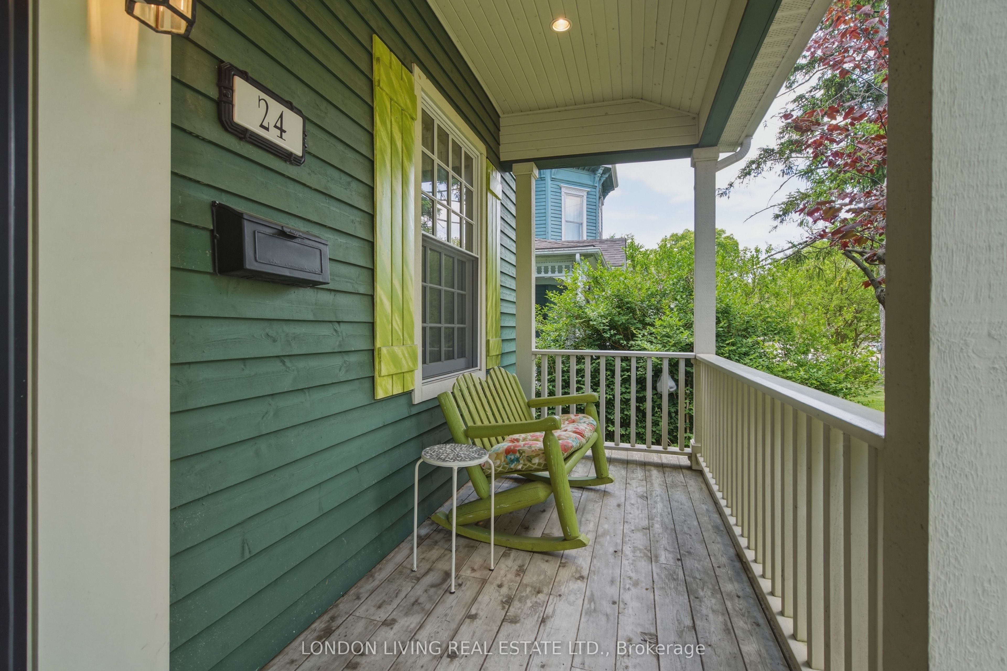 24 Centre Street, St. Thomas, ON N5R 2Z2 photo 4