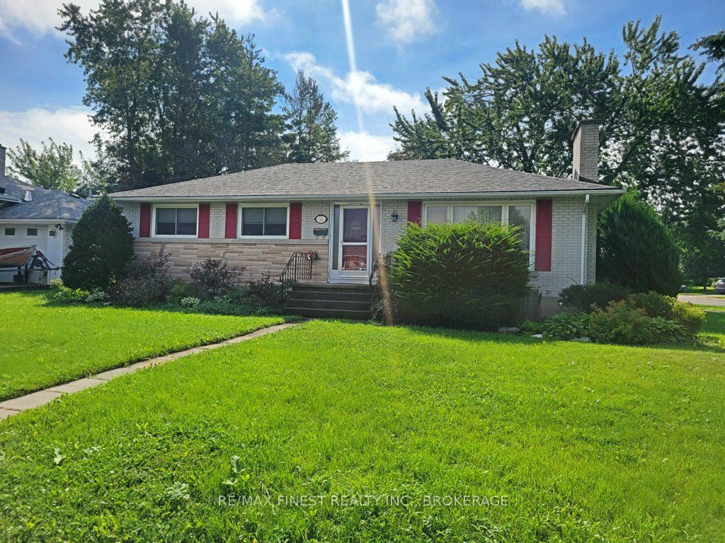 58 Princeton Place, Loyalist, ON K7N 1E6 photo 3