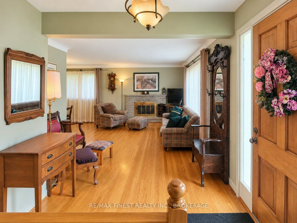 58 Princeton Place, Loyalist, ON K7N 1E6 photo 4