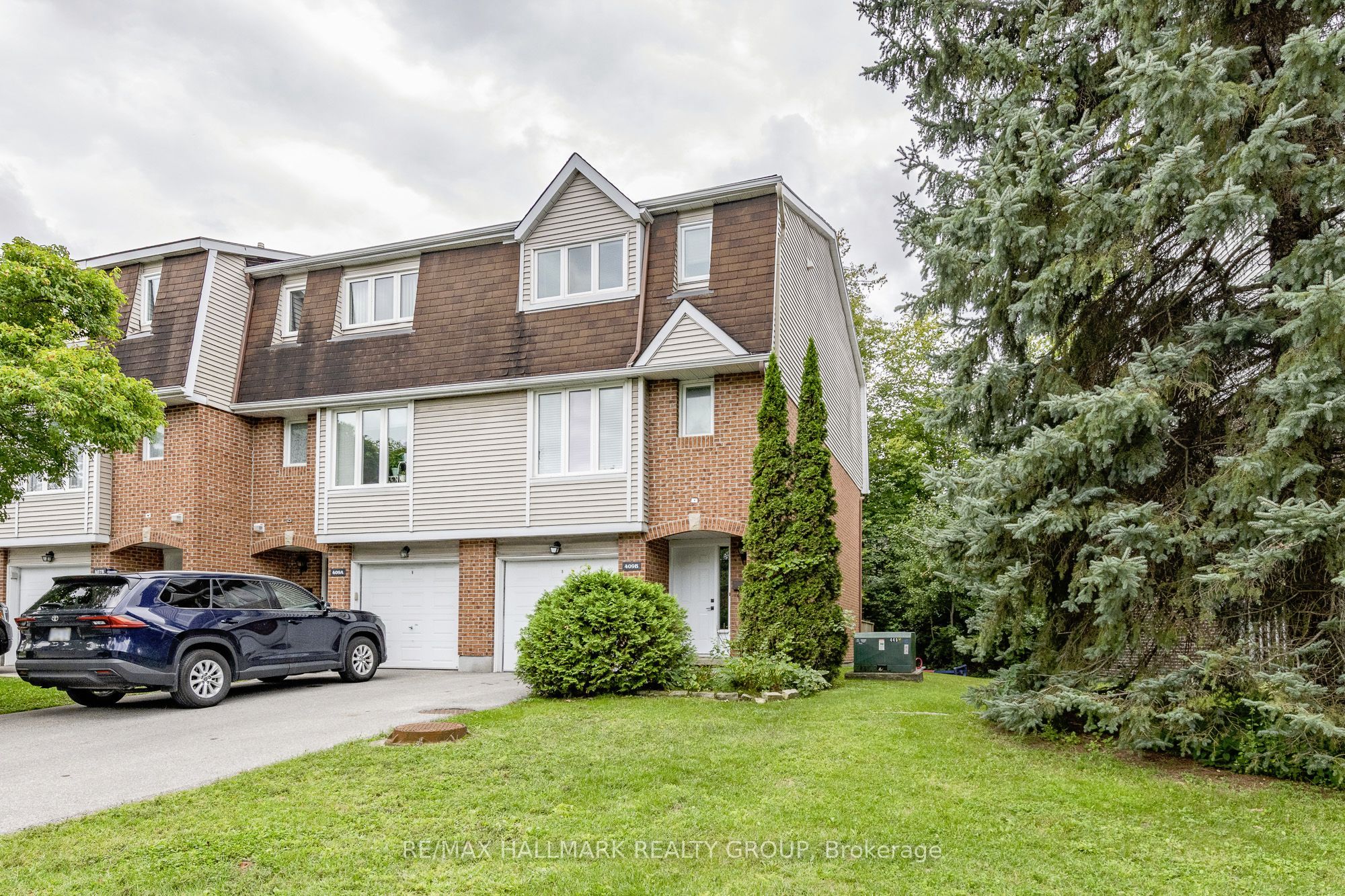 409 Pickford Drive B, Kanata, ON K2L 3P8 photo 3