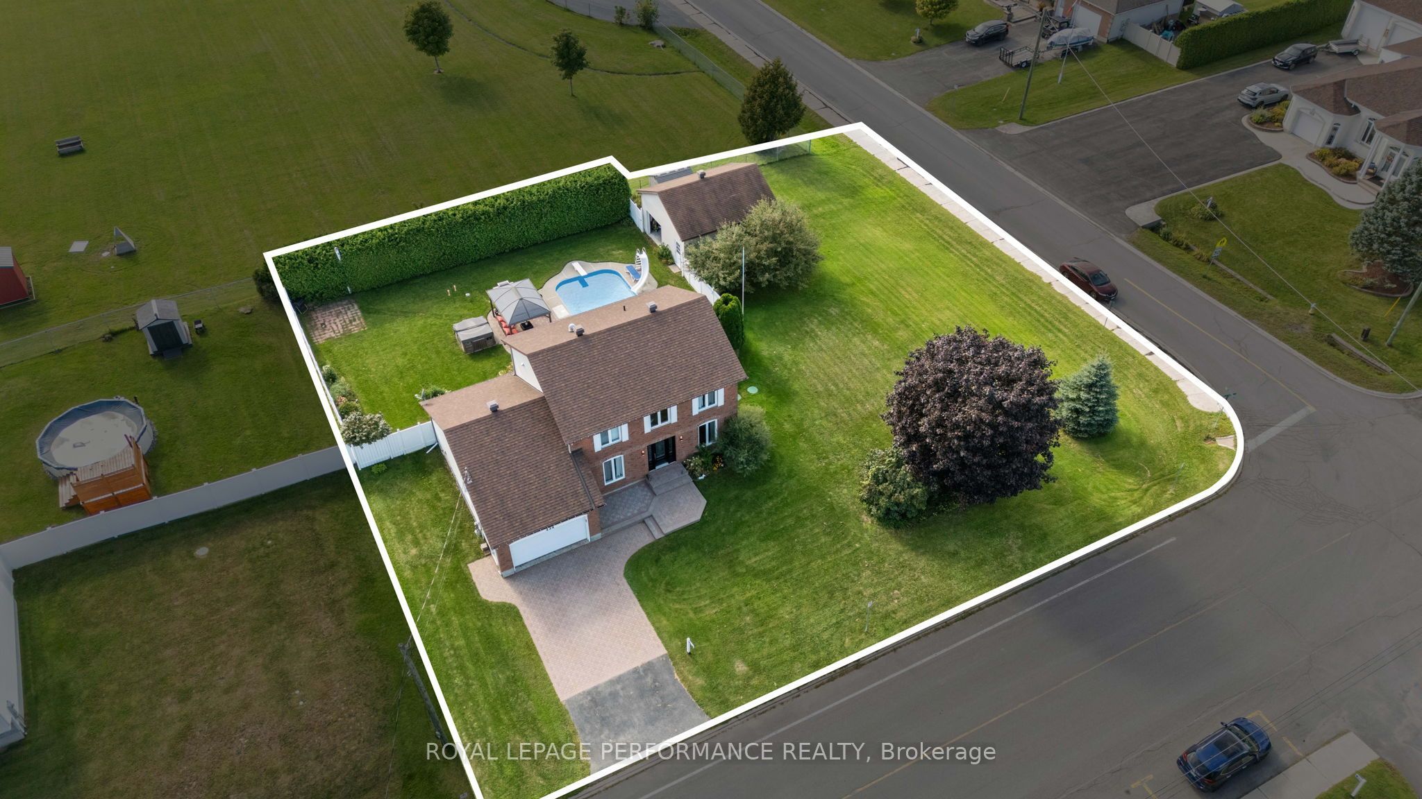434 Lemay Street, Clarence-Rockland, ON K0A 1N0 photo 3