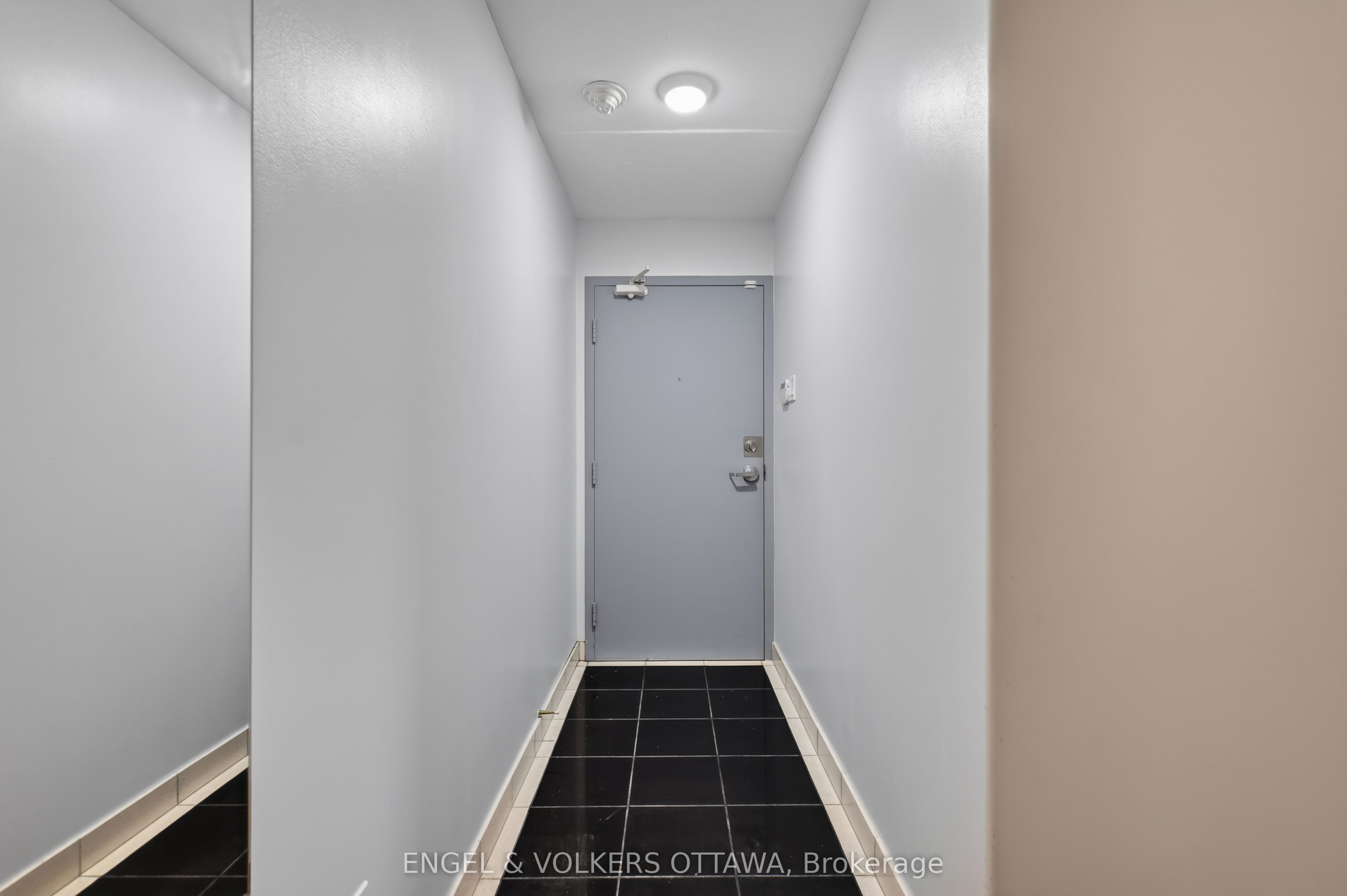 475 Laurier Avenue W 1007, Ottawa Centre, ON K1R 7X1 photo 4