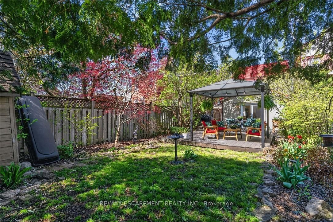 32 Magill Street, Hamilton, ON L8R 2Y5 photo 2