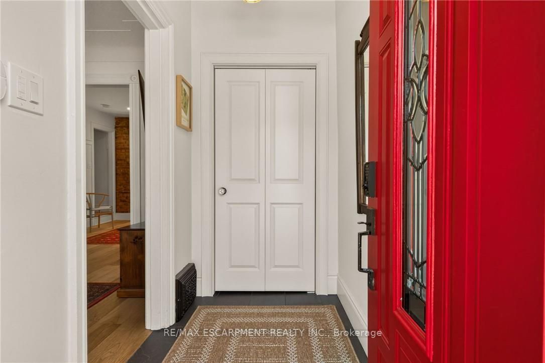 32 Magill Street, Hamilton, ON L8R 2Y5 photo 4
