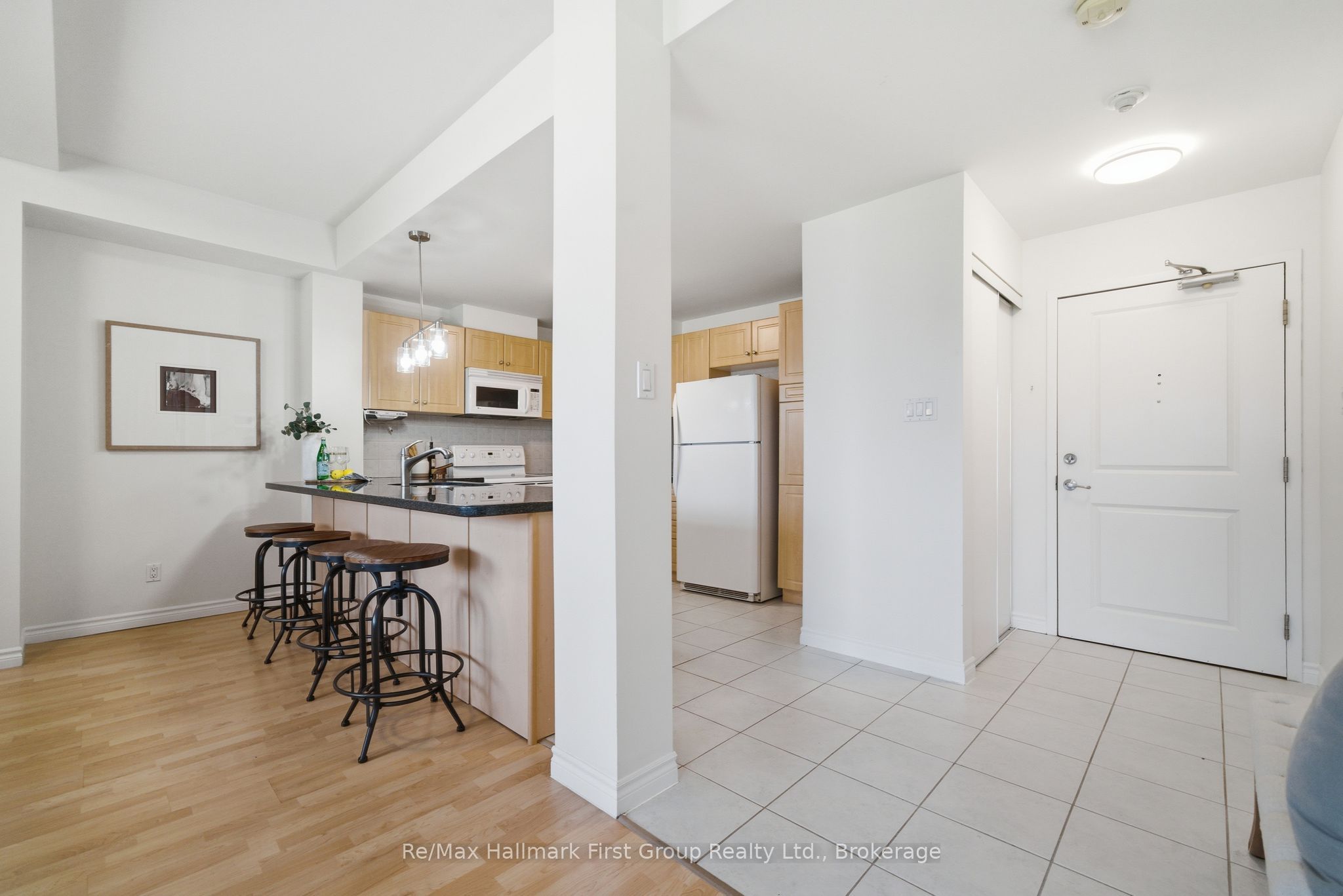 145 Third Street 215, Cobourg, ON K9A 5X1 photo 5