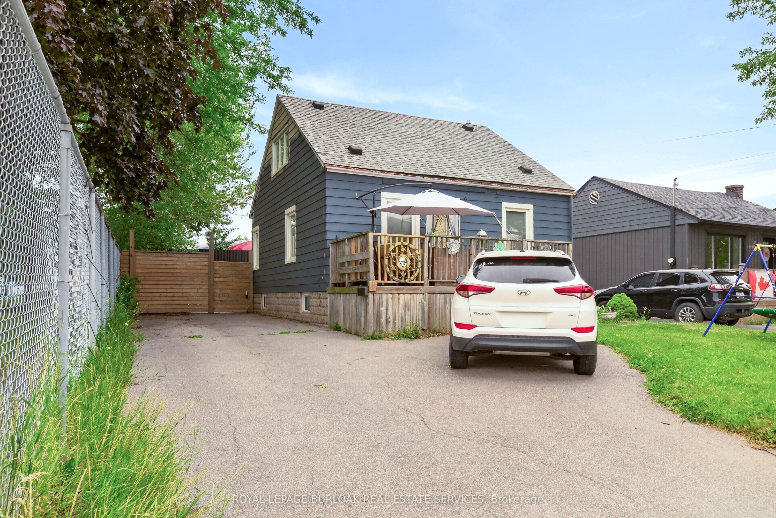 1 Mahony Avenue, Hamilton, ON L8H 3C3 photo 2