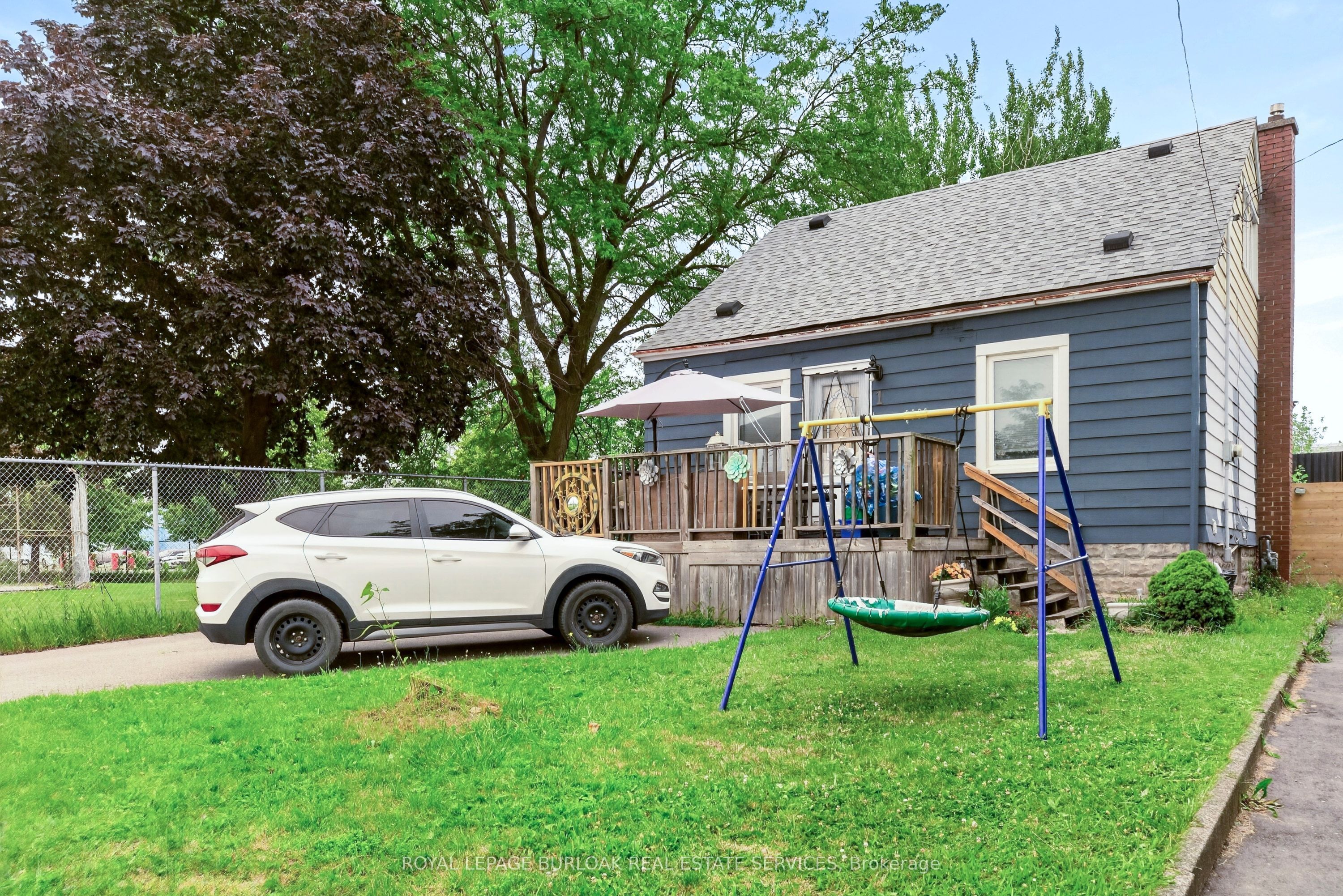 1 Mahony Avenue, Hamilton, ON L8H 3C3 photo 3
